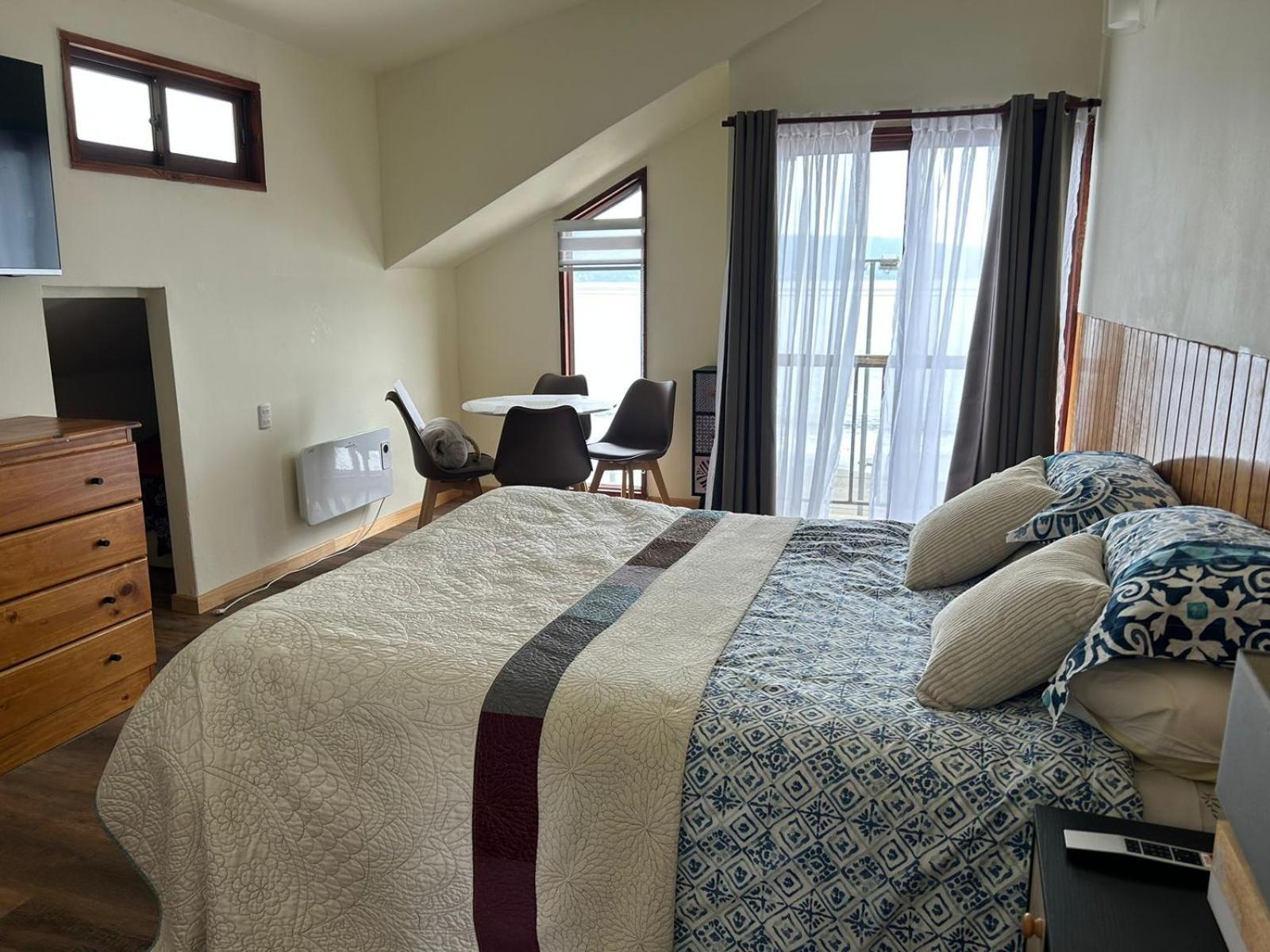 Quadruple Room with Sea View photo 2