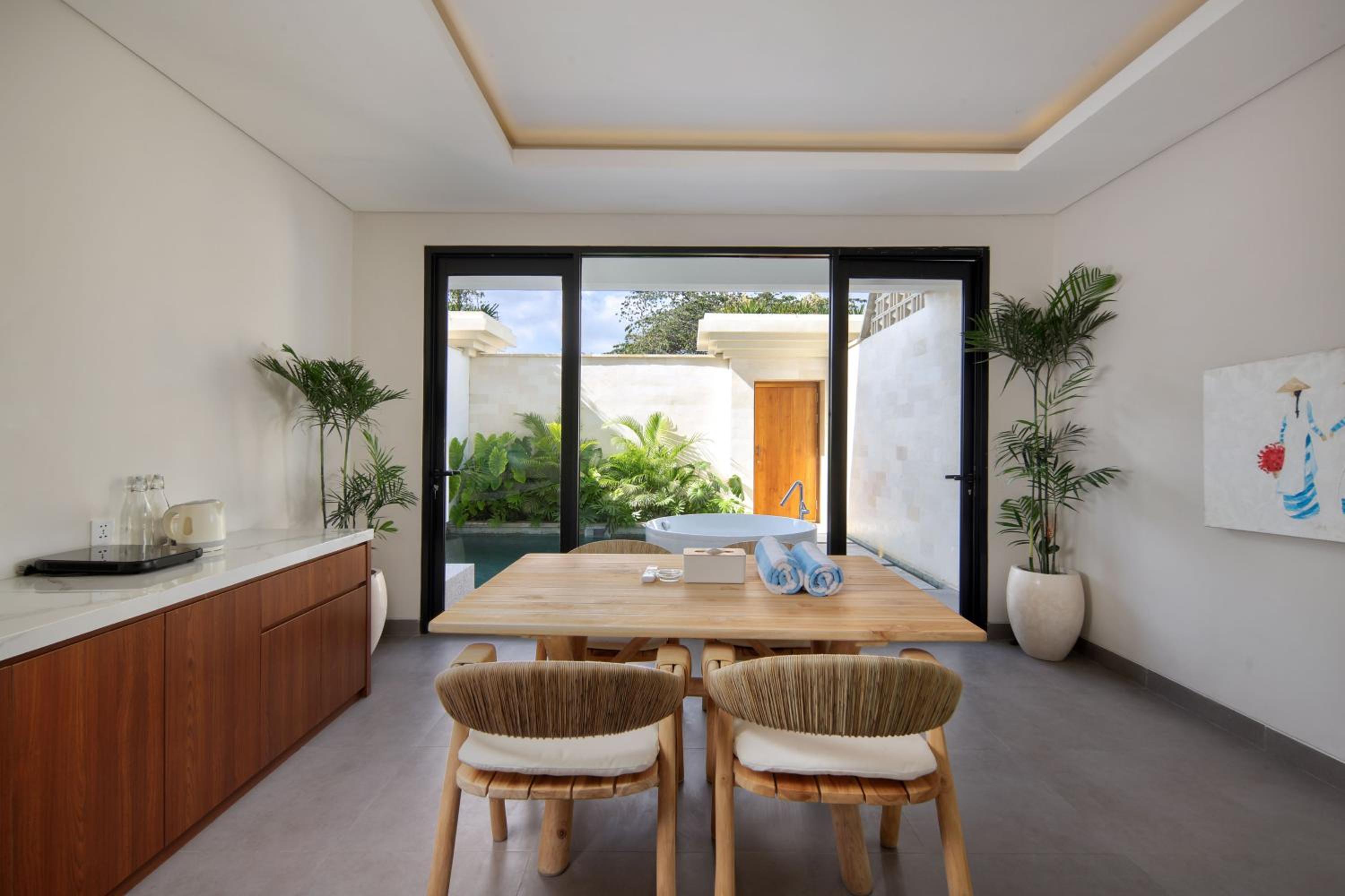 One-Bedroom Villa - Photo 6