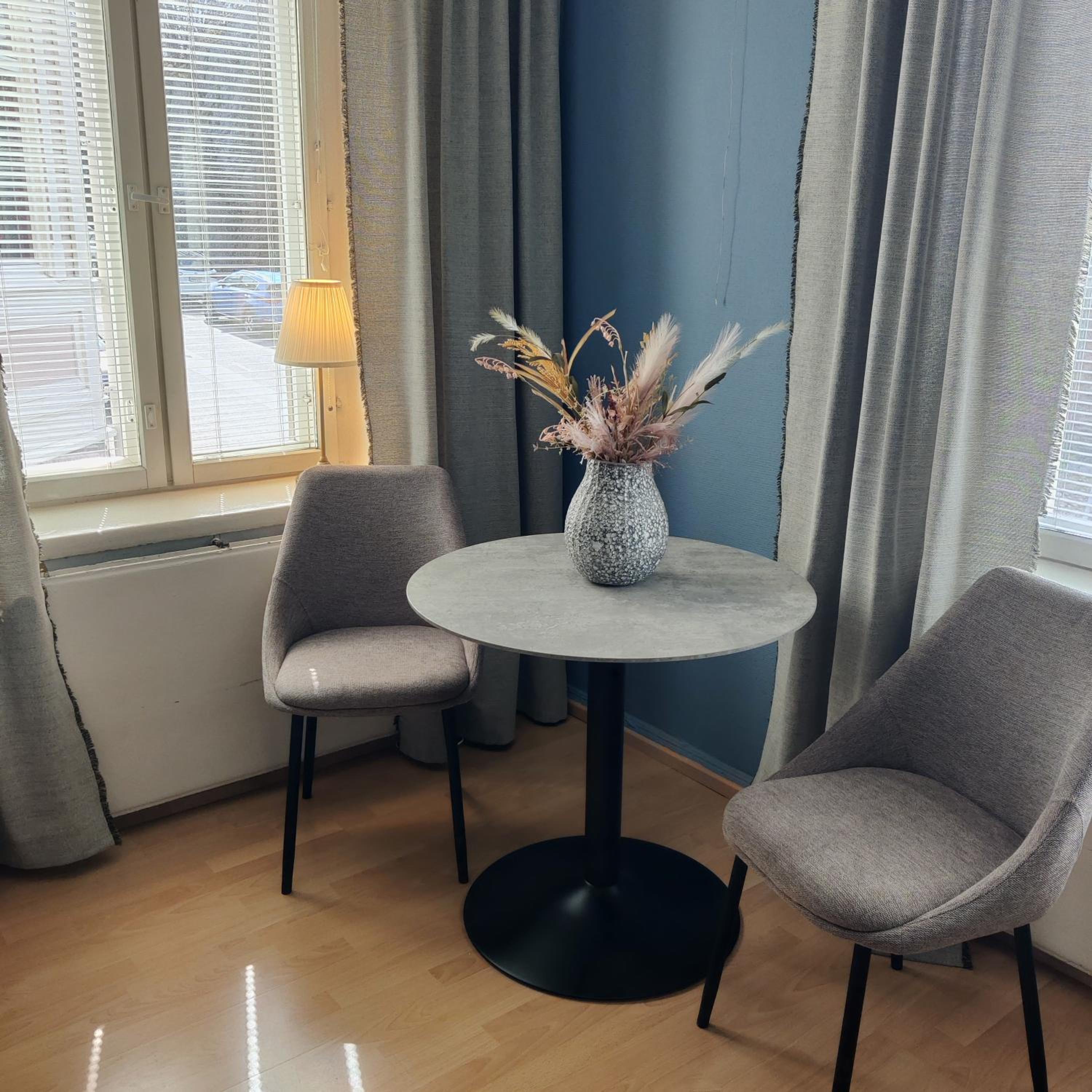 Standard Triple Room with Sea View - Photo 8