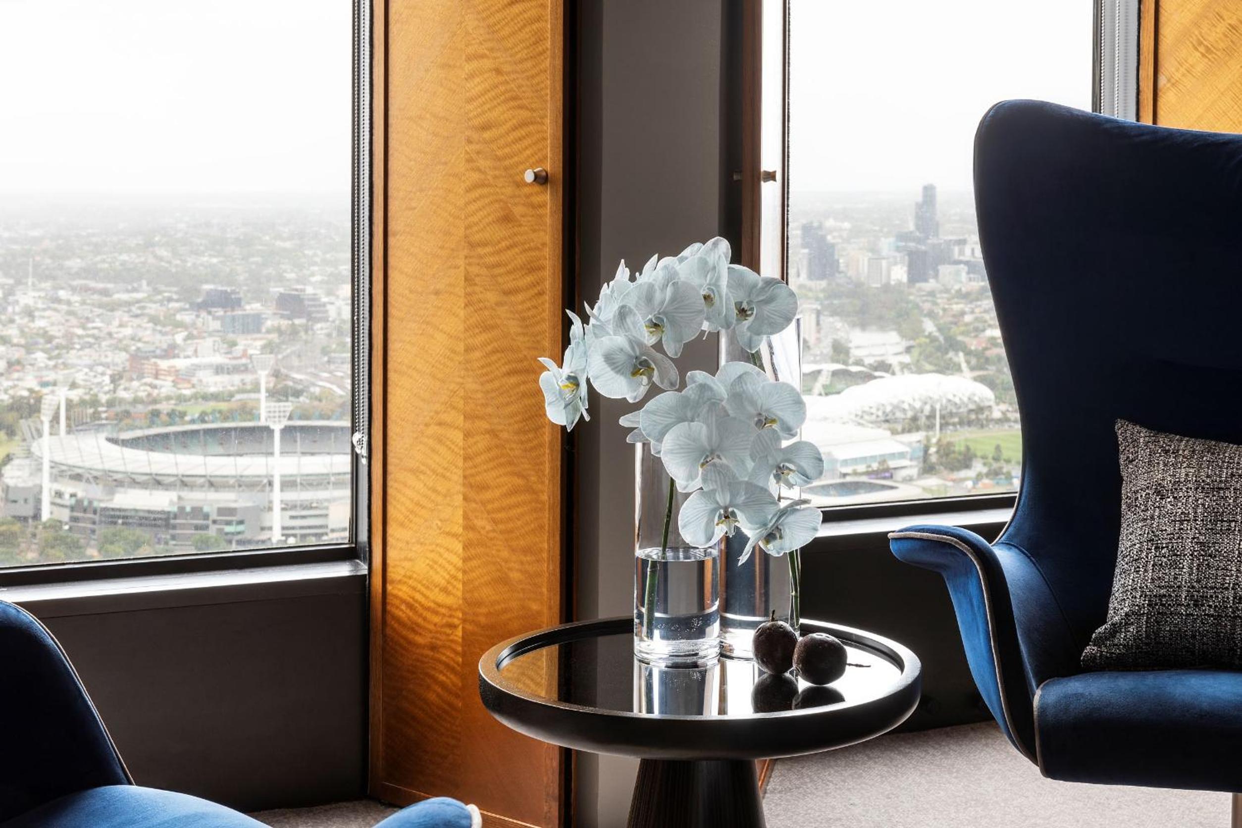 Deluxe King Room with Park View thumbnail 6