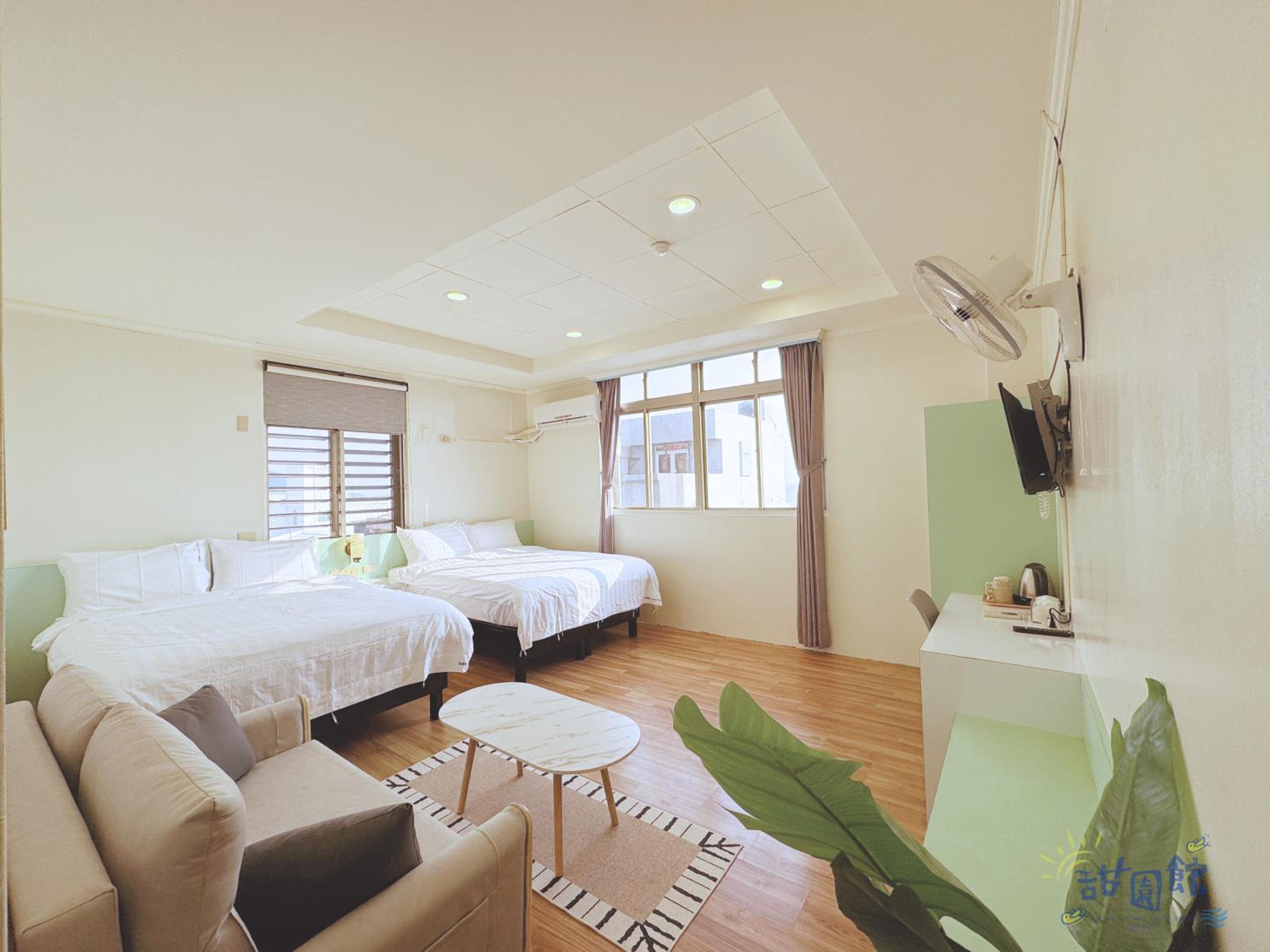 Quadruple Room with Sea View photo 1