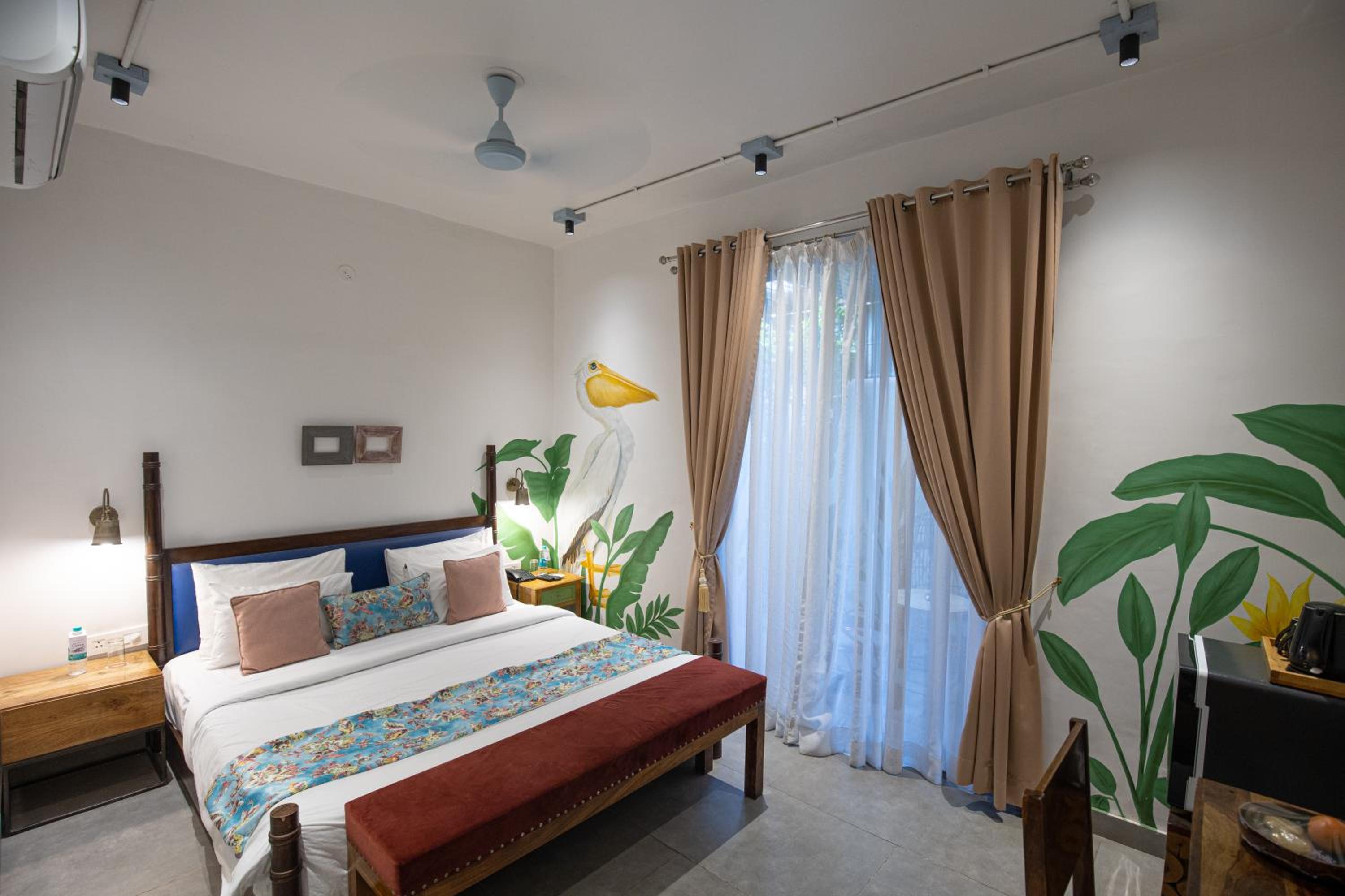 Suite With Jacuzzi - 20% off on Lunch ,Happy Hours(12pm-6pm) 1+1 on mocktail or cocktail, Live Music (Thu to Sun, 8 pm onwards)