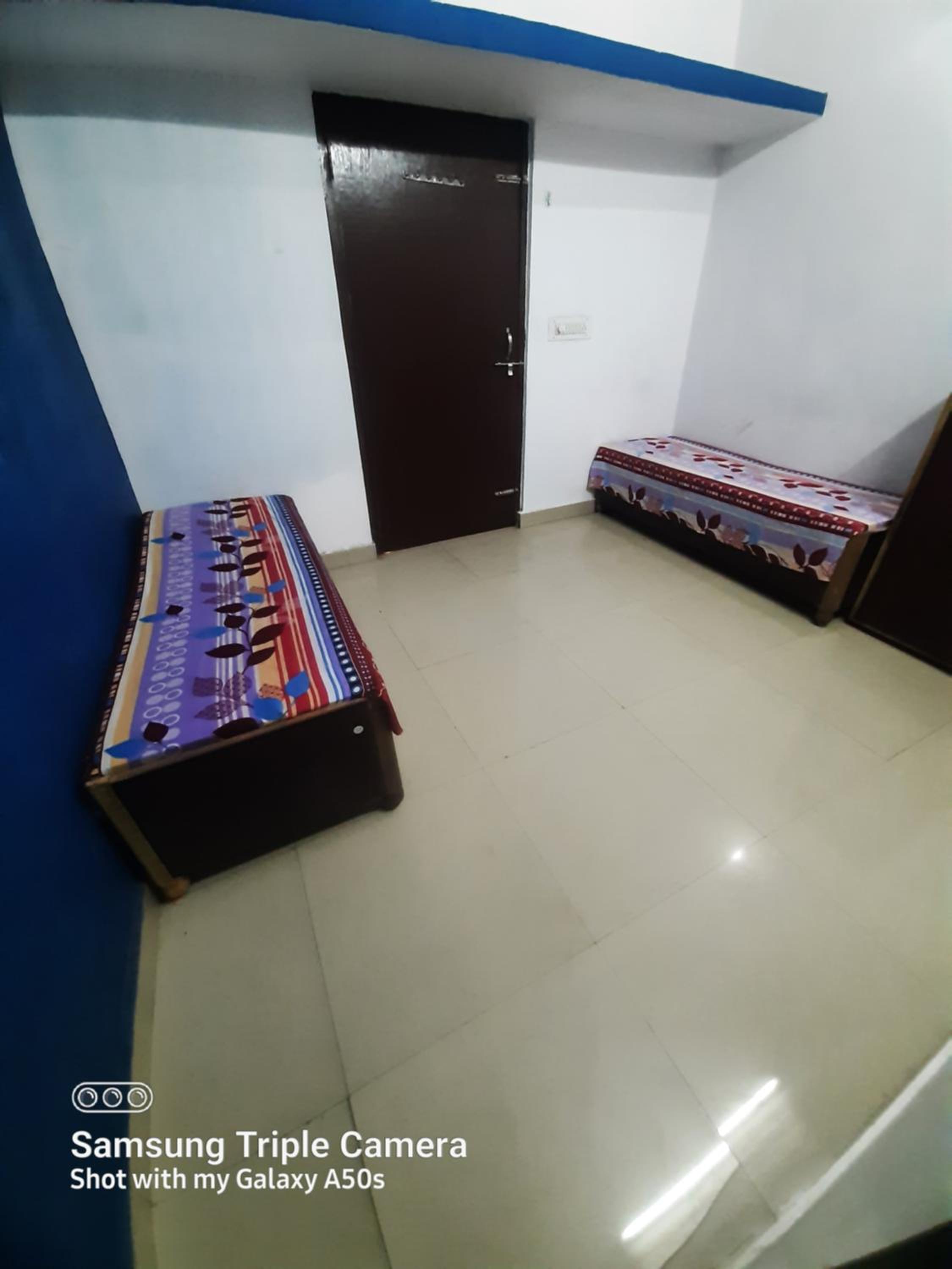 Double Room with Private Bathroom photo 2