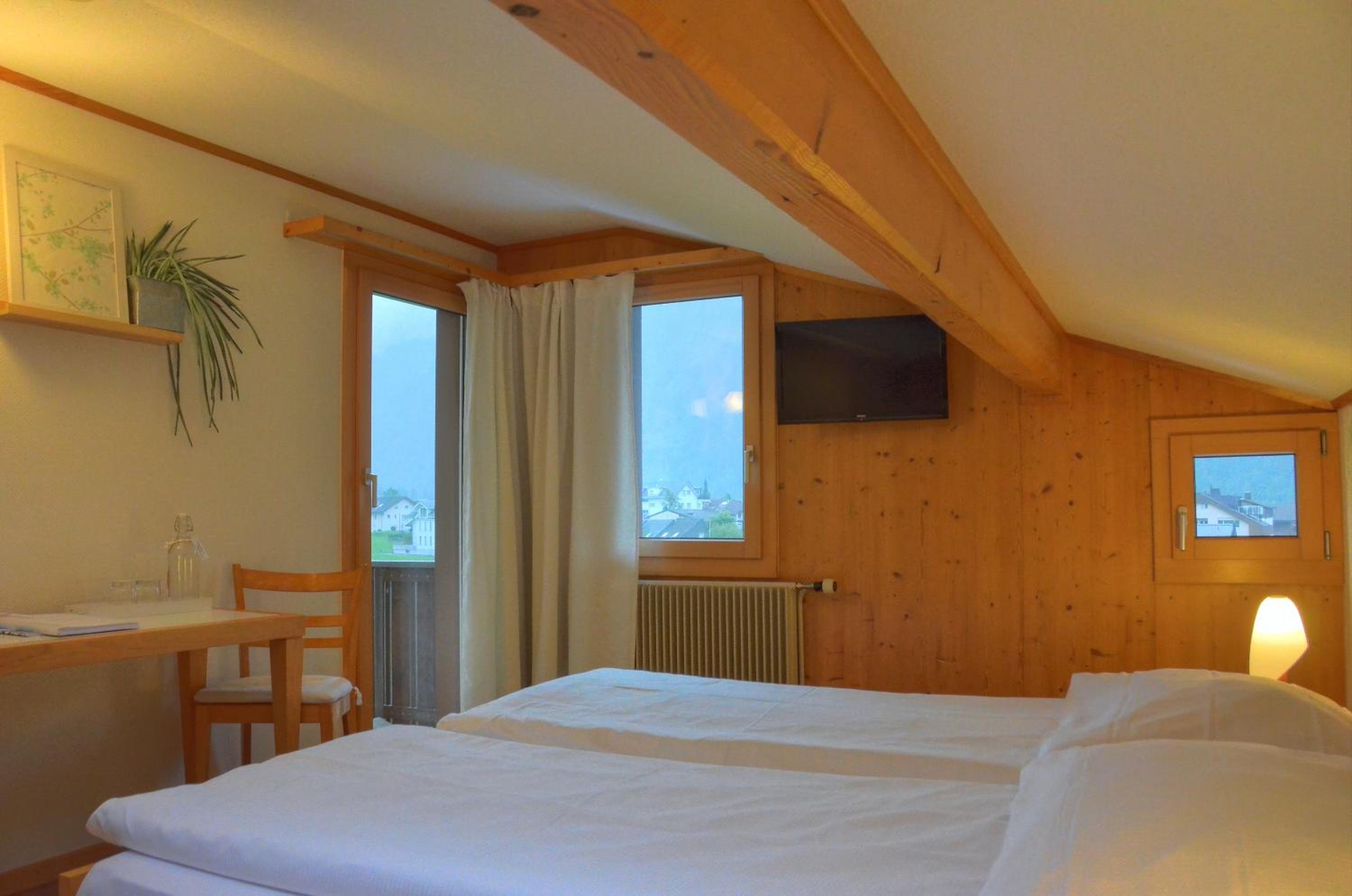 Basic Double Room - Photo 7