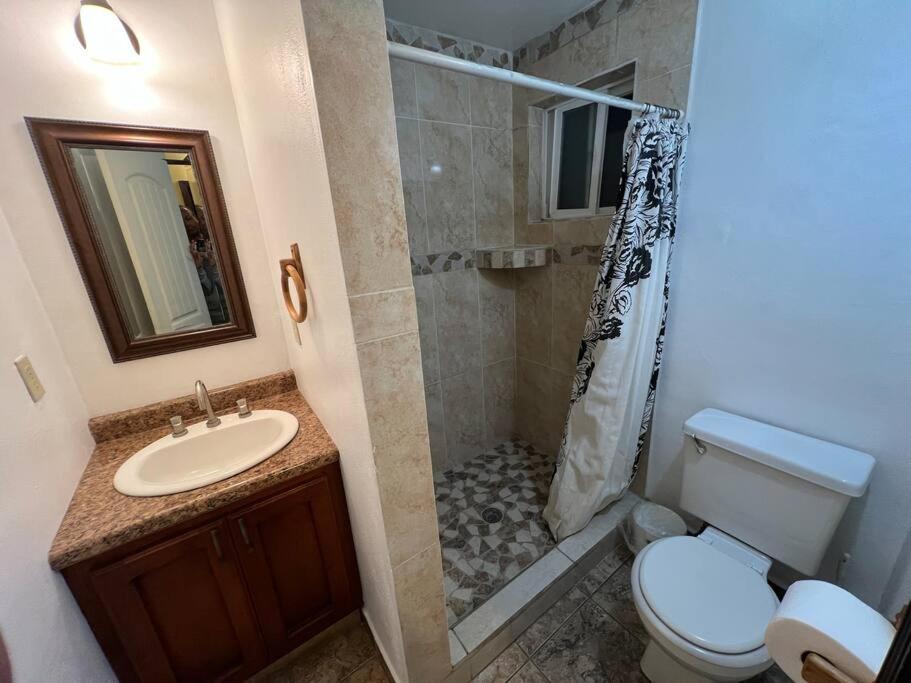 Three-Bedroom Apartment photo 2