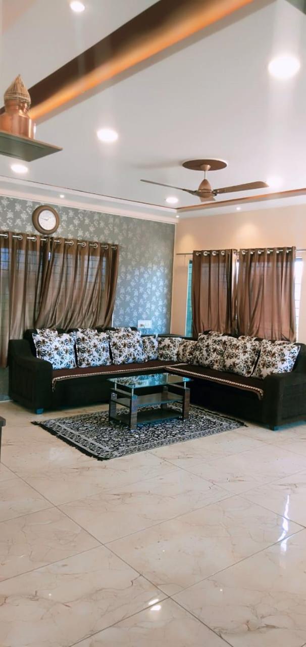 One-Bedroom House photo 1