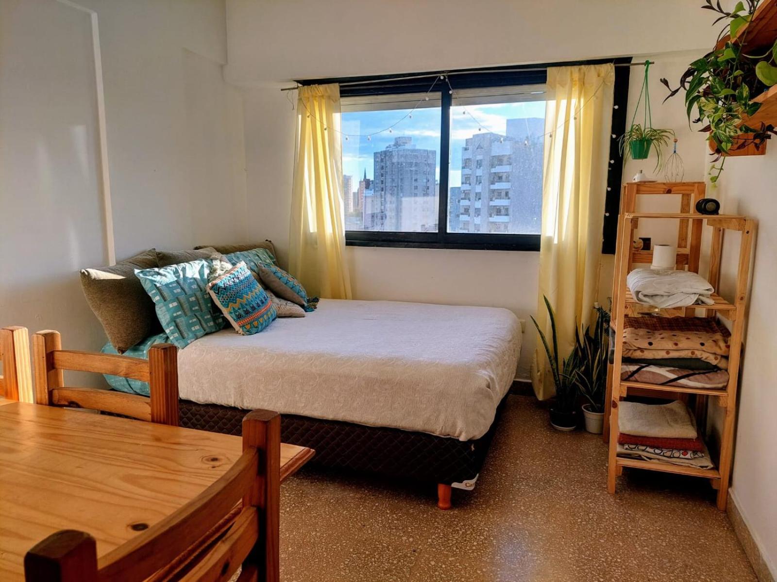 One-Bedroom Apartment photo 1