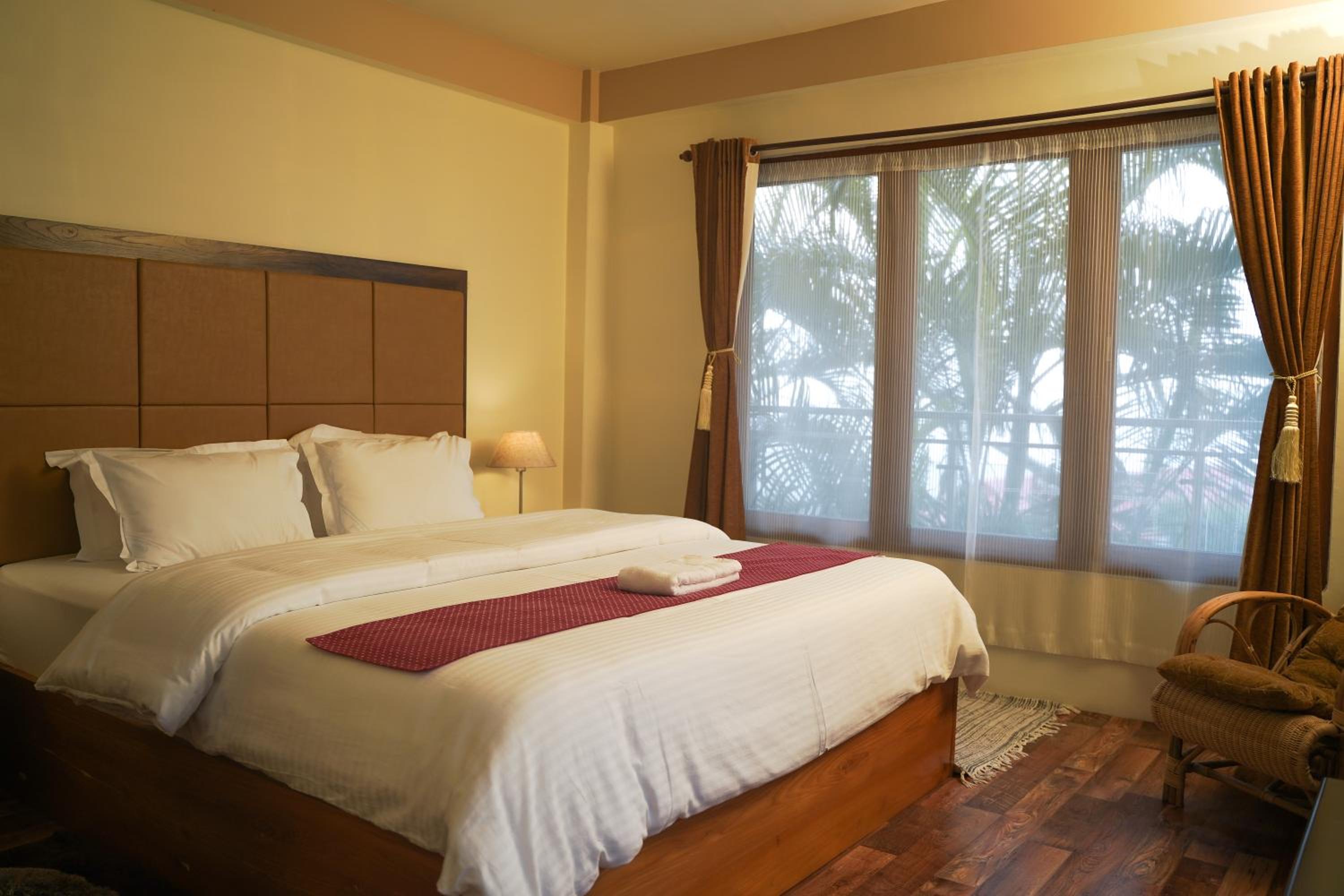 Deluxe Double Room With Balcony photo 3