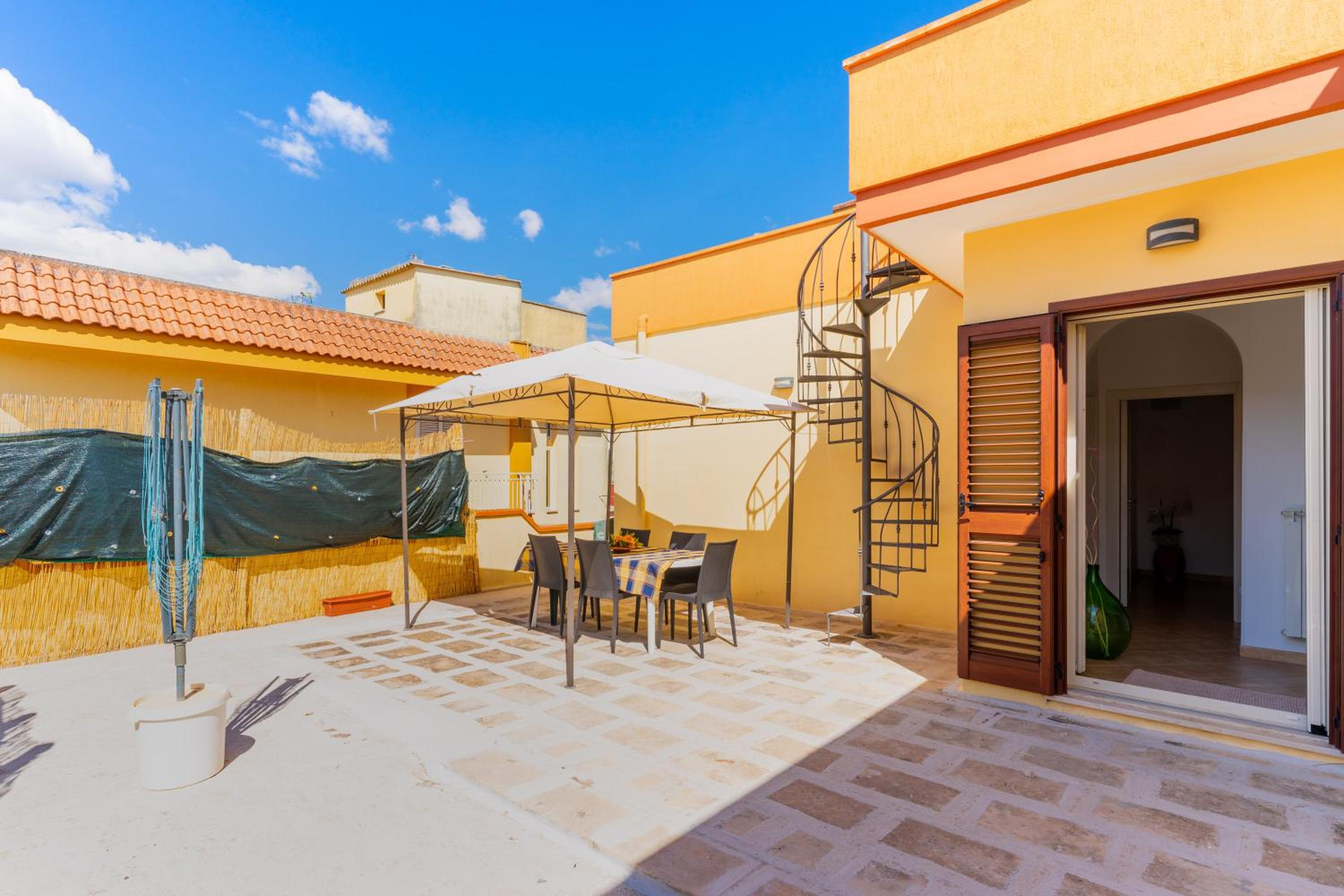 Apartment with Terrace photo 3