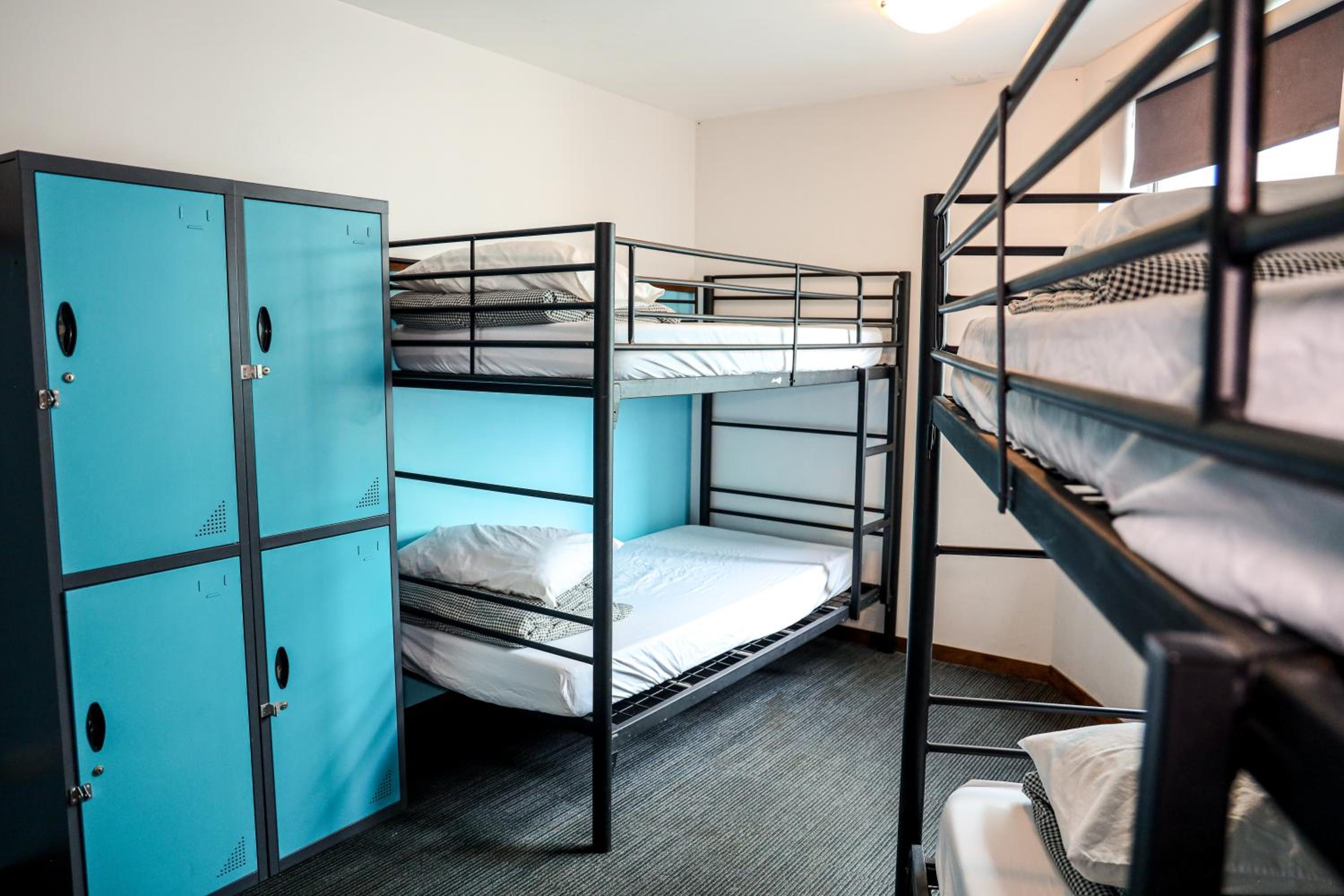 Bed in 6-Bed Mixed Dormitory Room with Private Bathroom photo 1