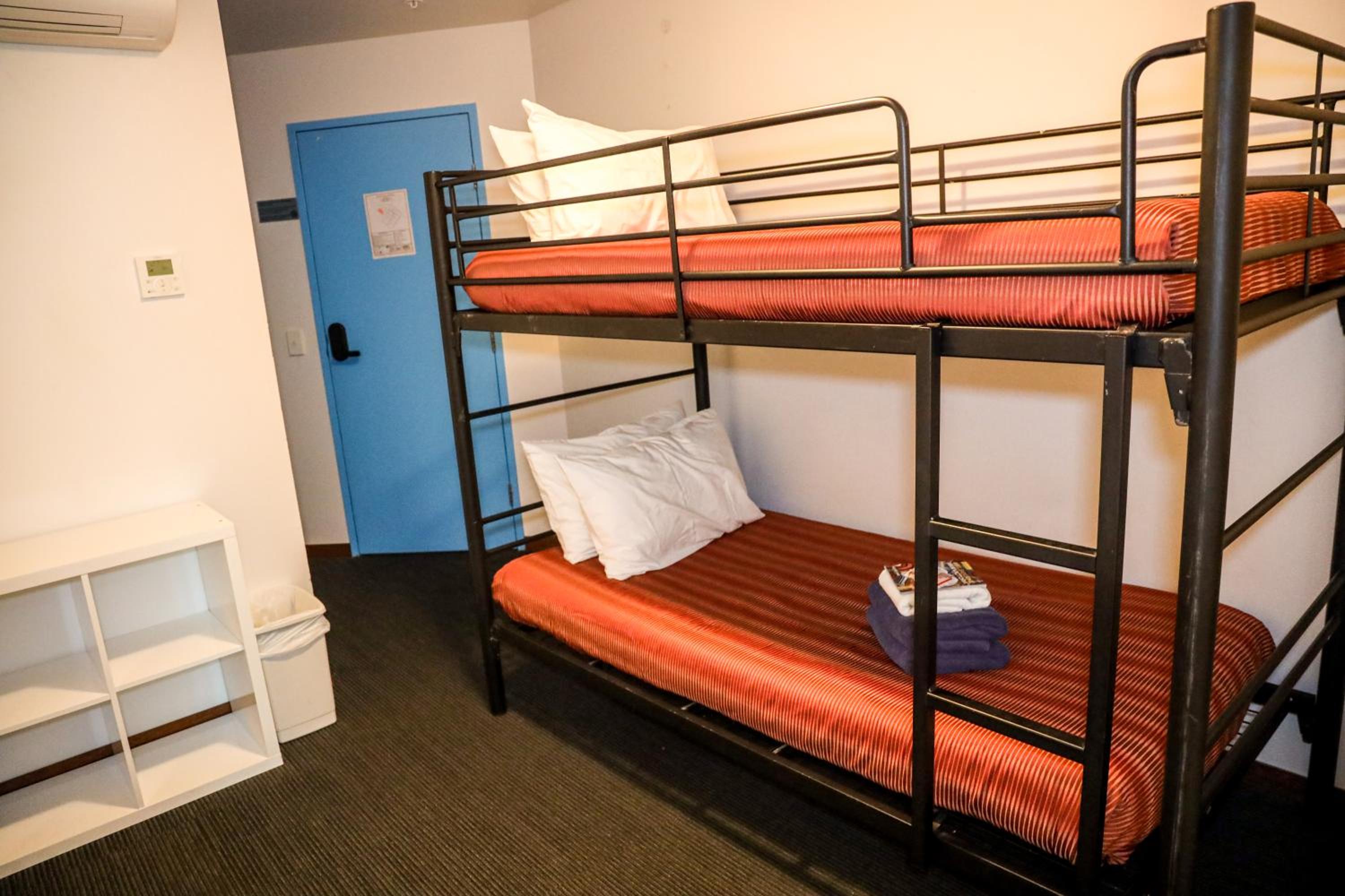 Twin Room with Private Bathroom - Photo 1