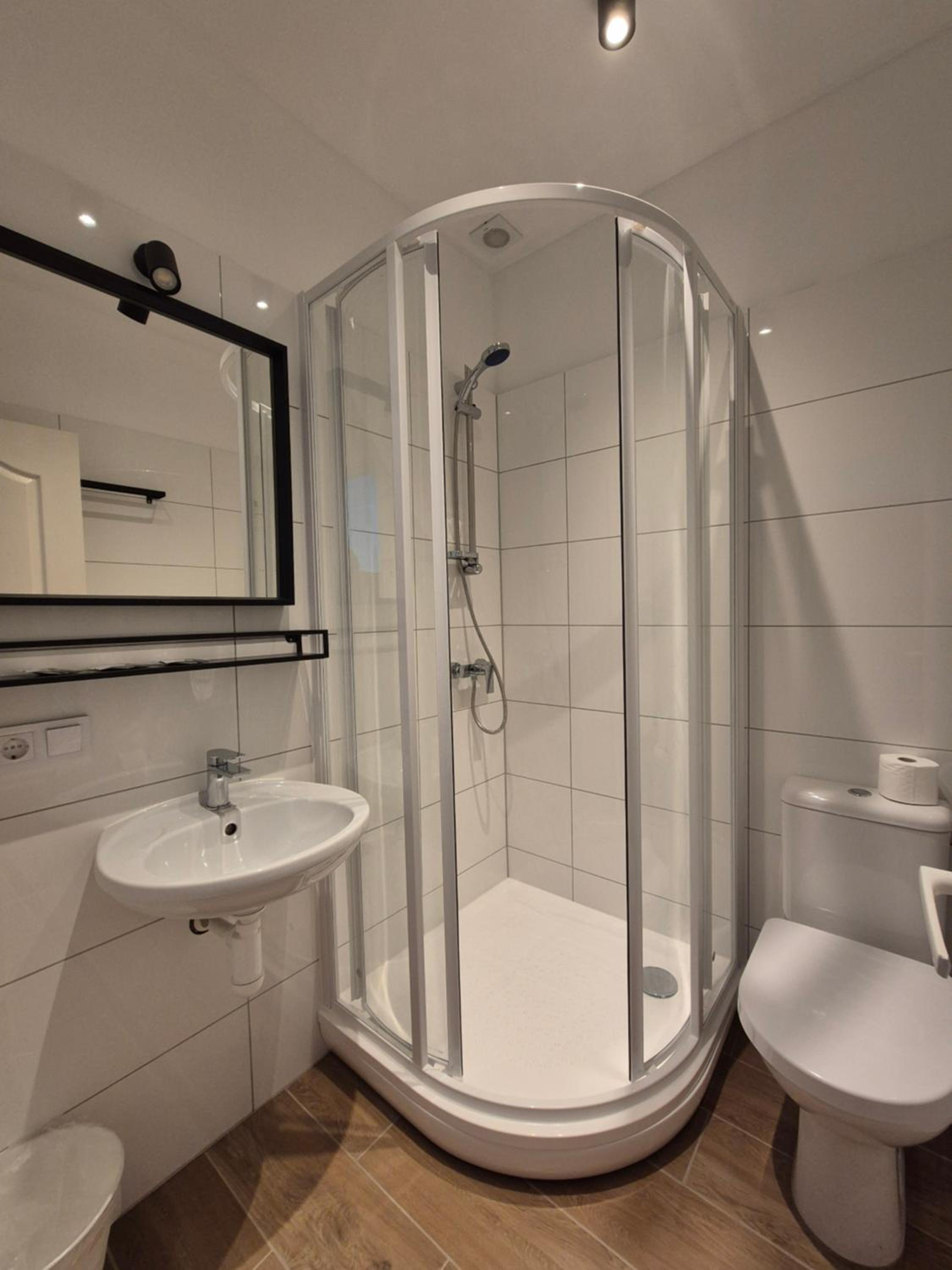 Quadruple Room - Photo 5