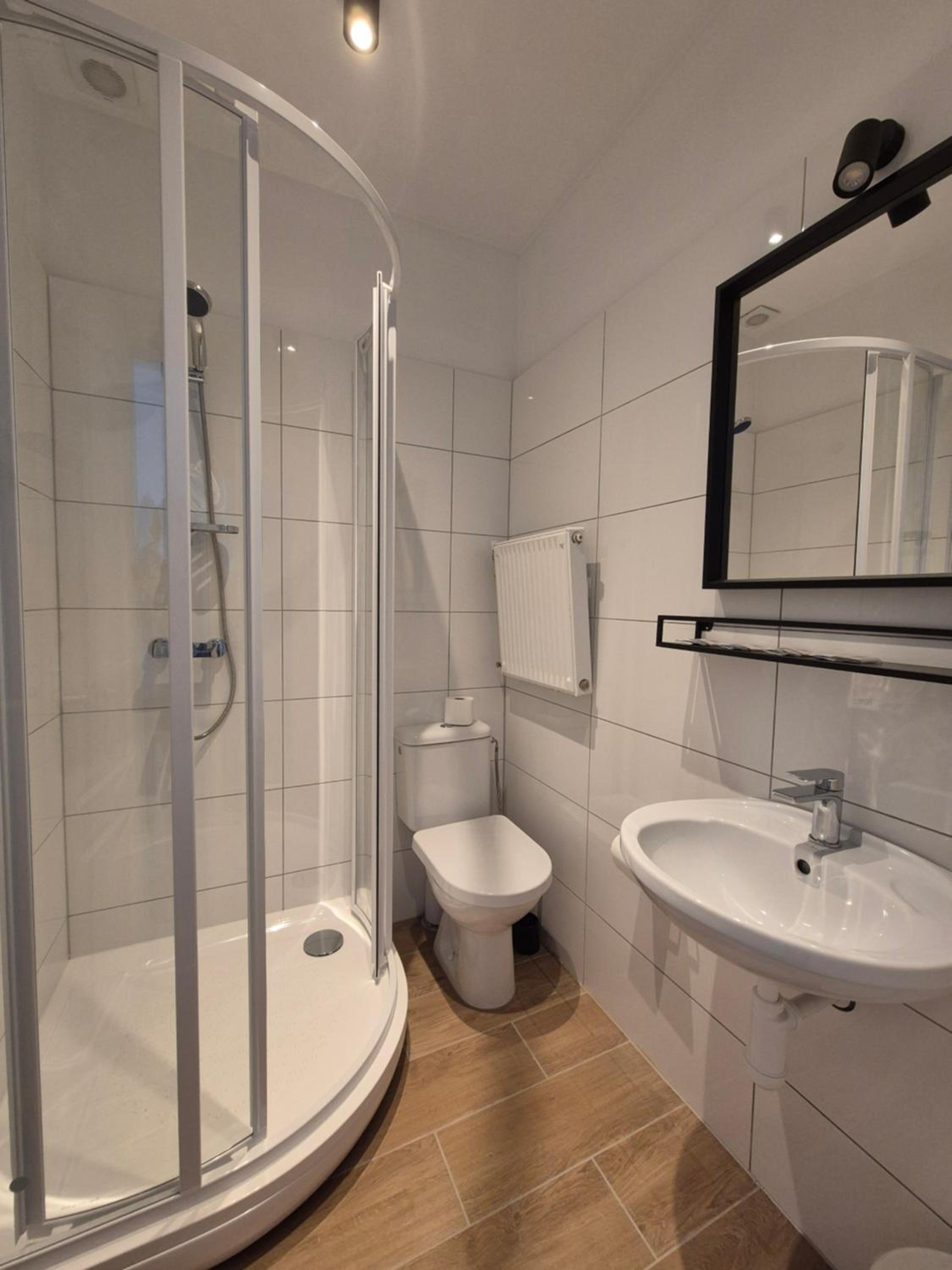 Quadruple Room - Photo 6