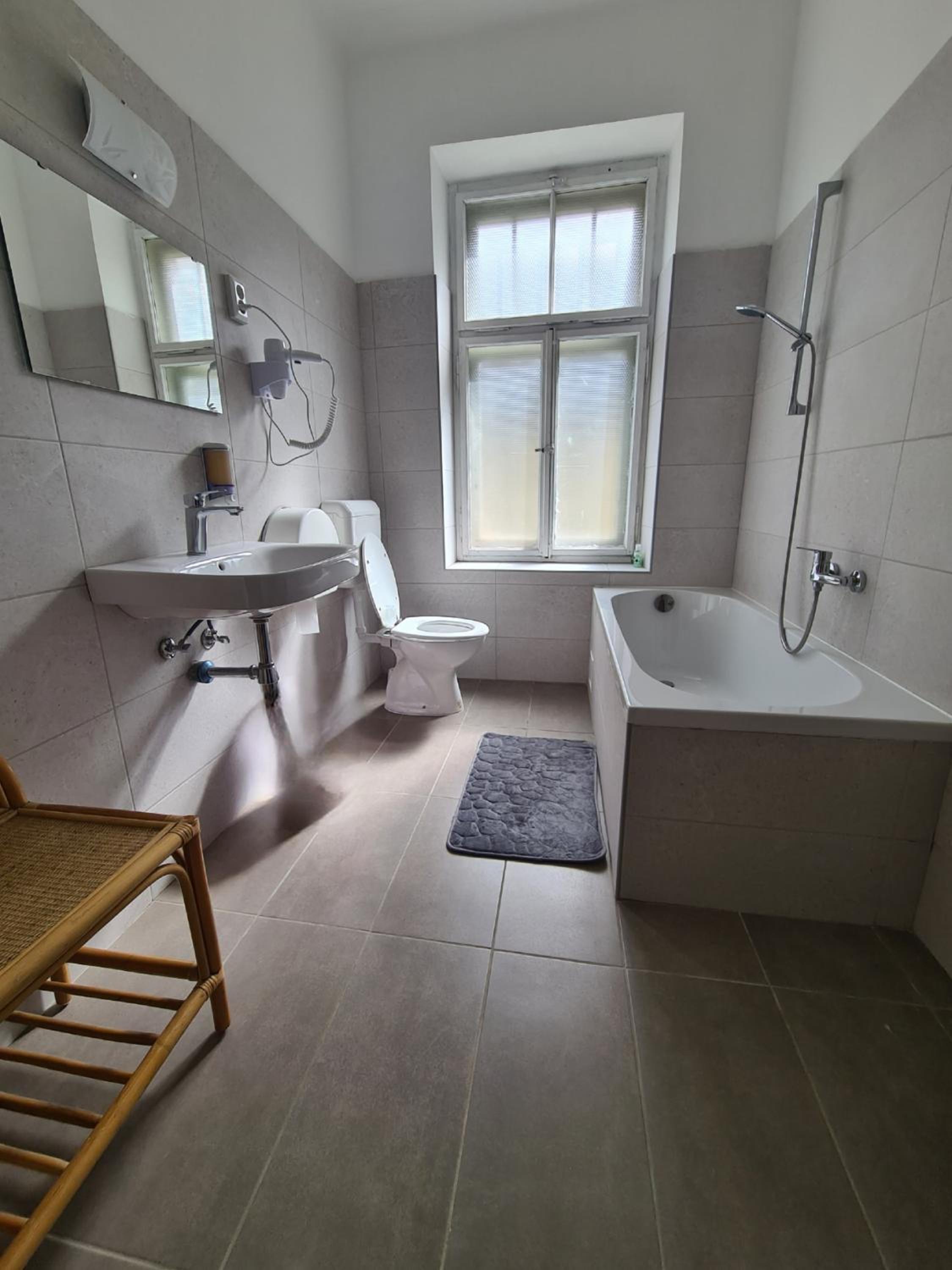 Quadruple Room with Shared Bathroom photo 1