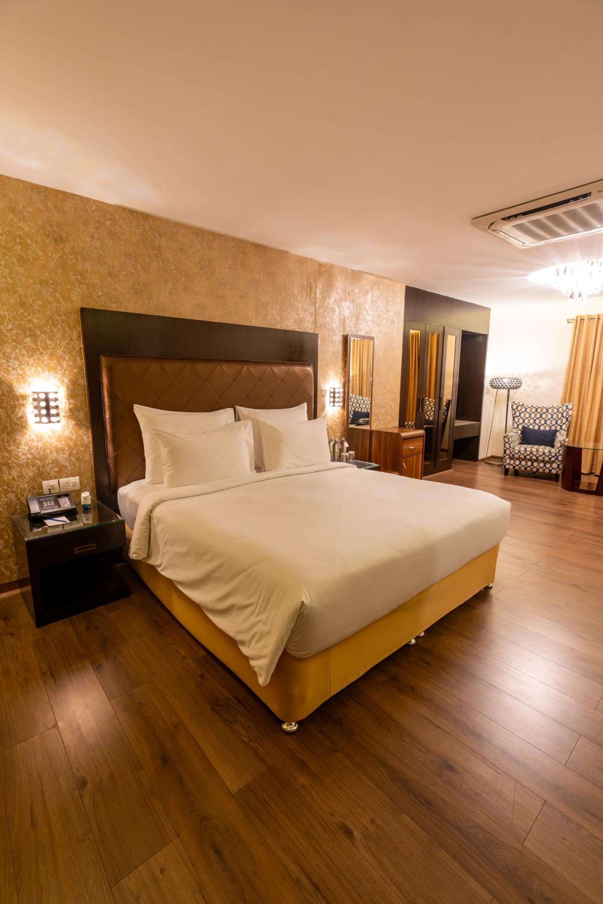 Executive Suite with One way Airport transfer,15% Discount on Food and Soft Beverage and Spa