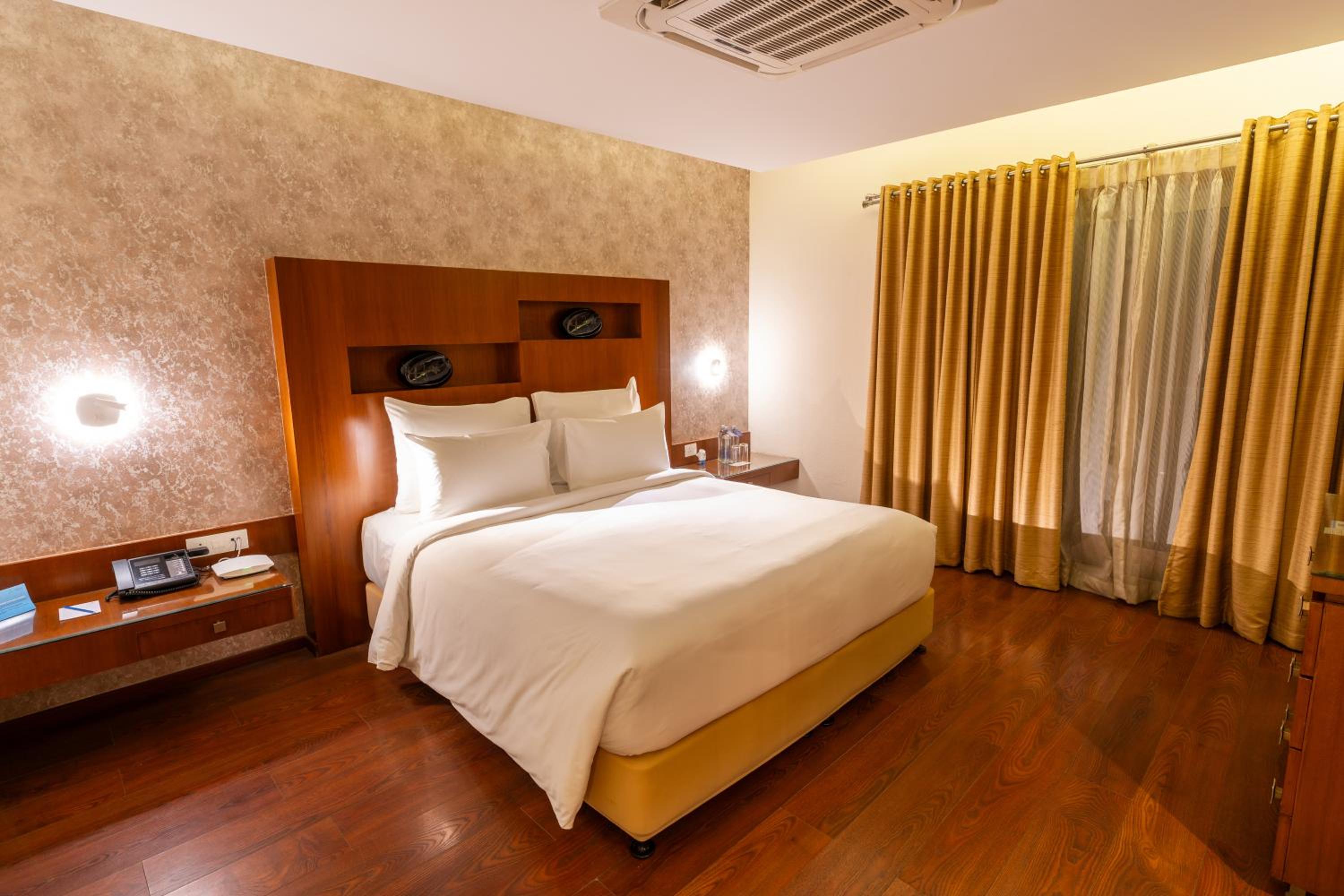 Executive Suite with One way Airport transfer,15% Discount on Food and Soft Beverage and Spa