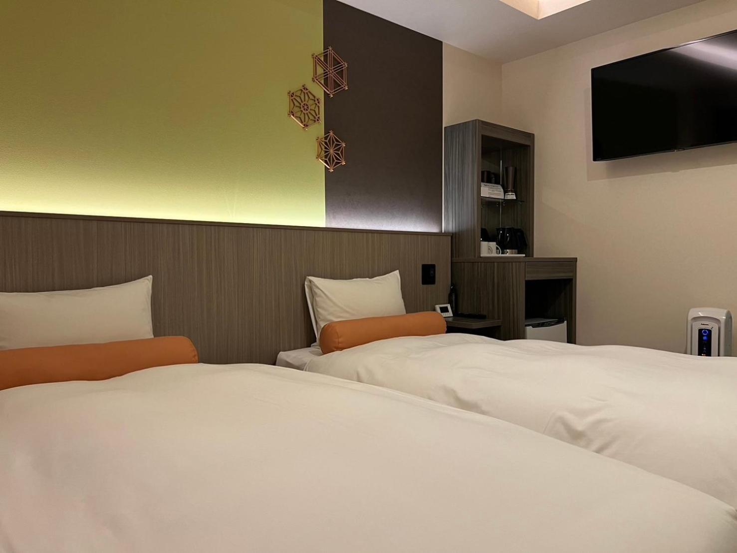 Twin Room - Photo 1