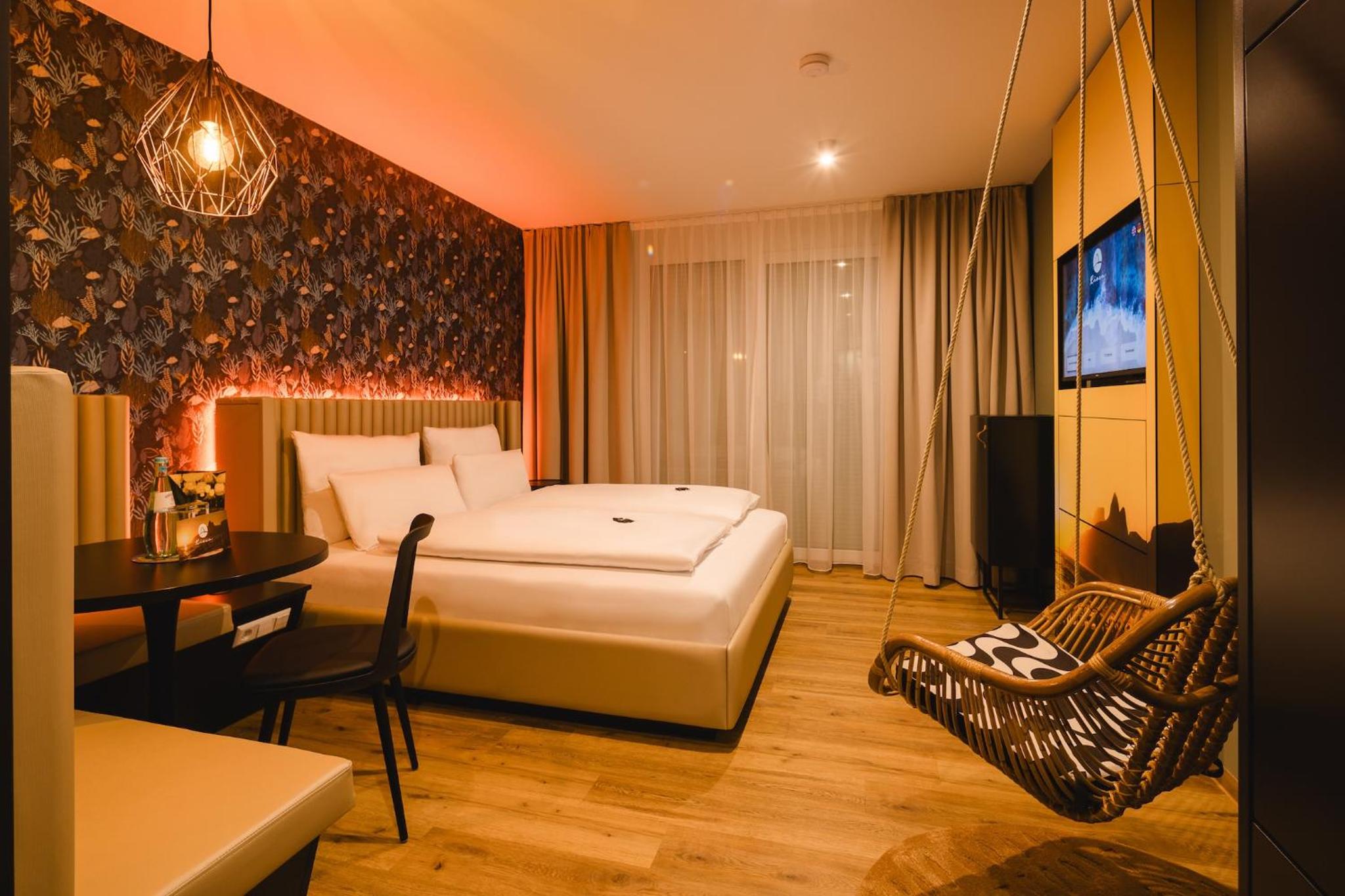 Double Room - Photo 9