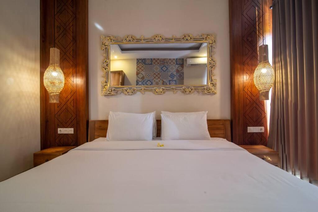 Three-Bedroom Villa - Photo 9
