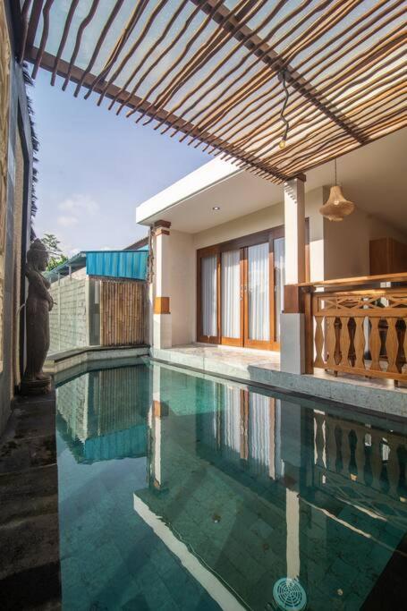 Three-Bedroom Villa - Photo 6