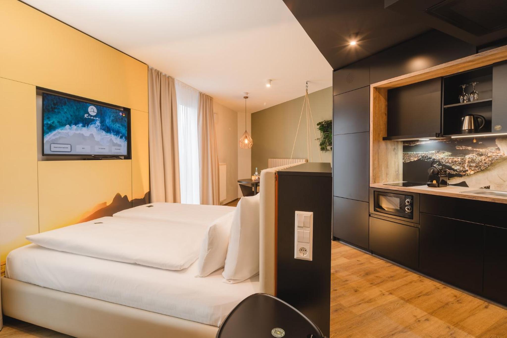 Superior Double Room - Photo 2