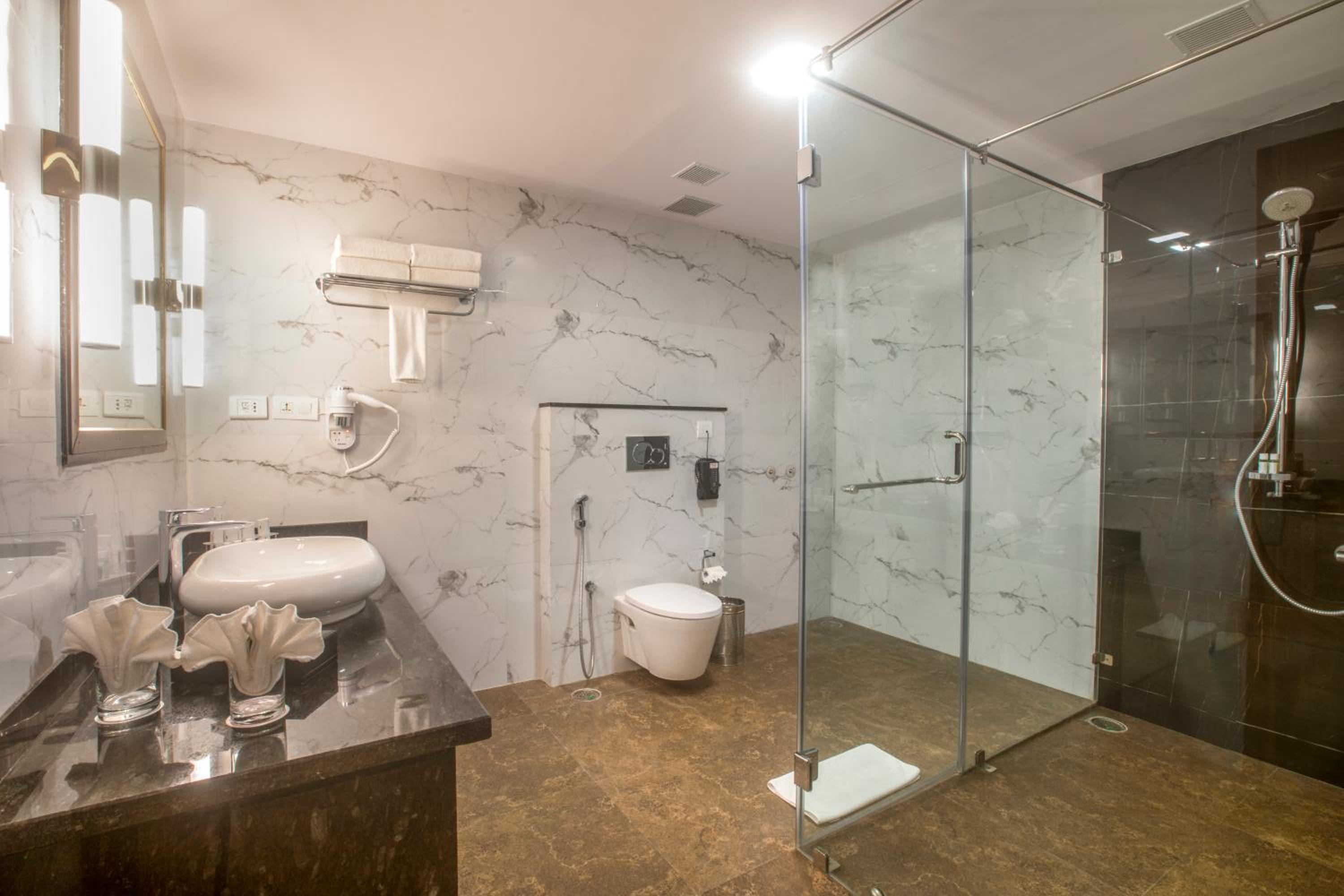 One Bedroom Suite with 15% Discount on Food and Soft Beverage and Spa - Photo 5