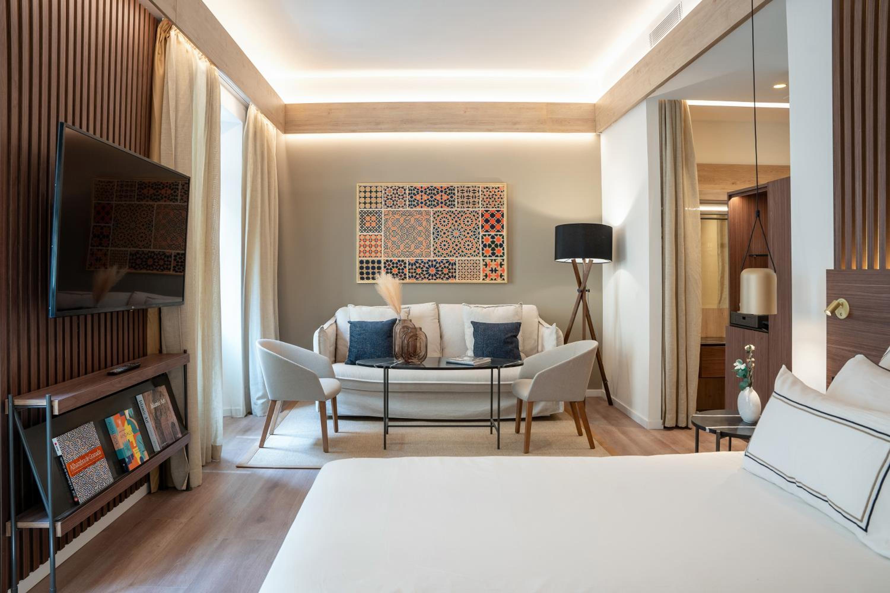 The Level Junior Suite - Photo 5