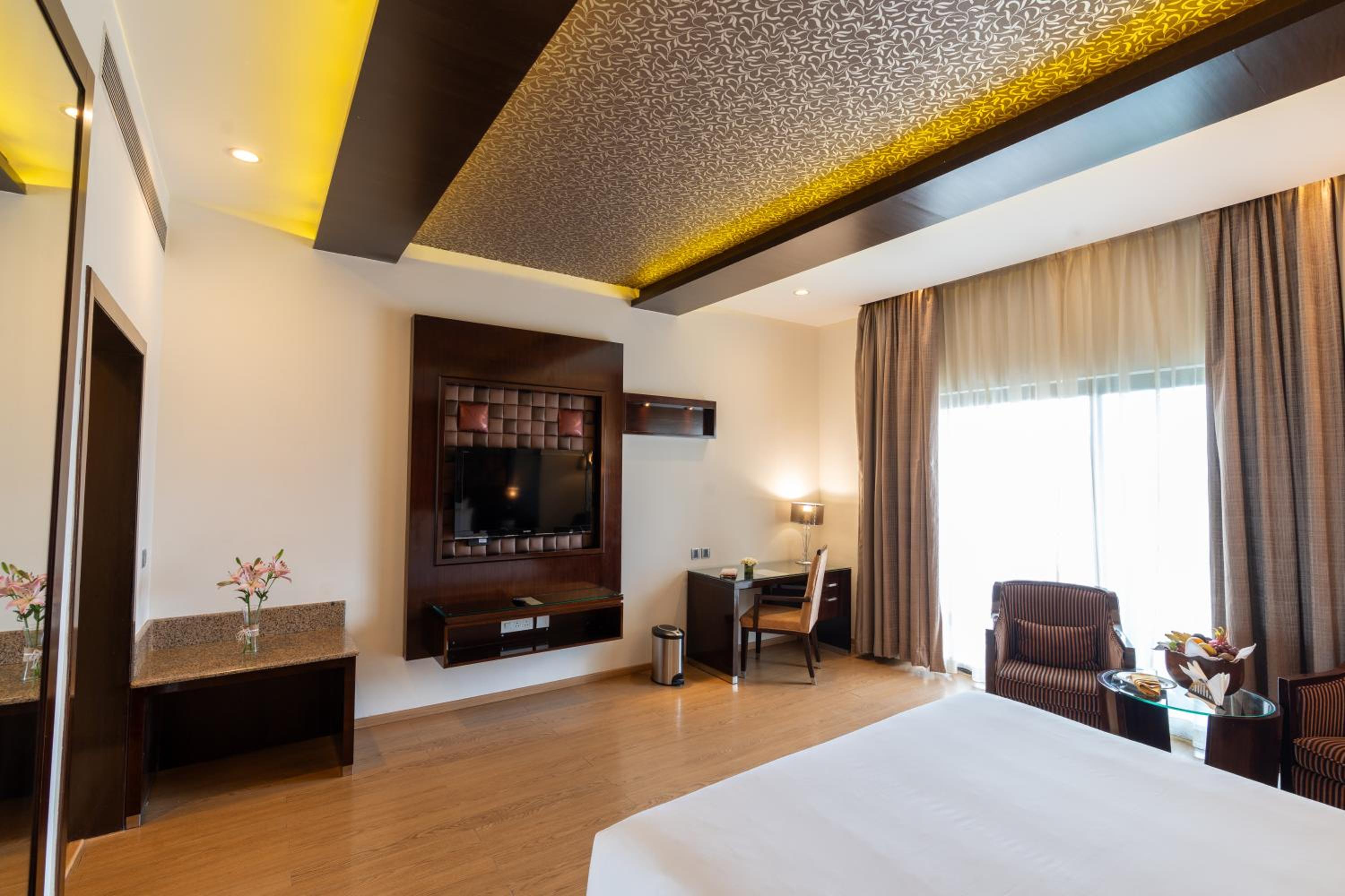 Deluxe Room with 15% Discount on Food and Soft Beverage and Spa - Photo 2