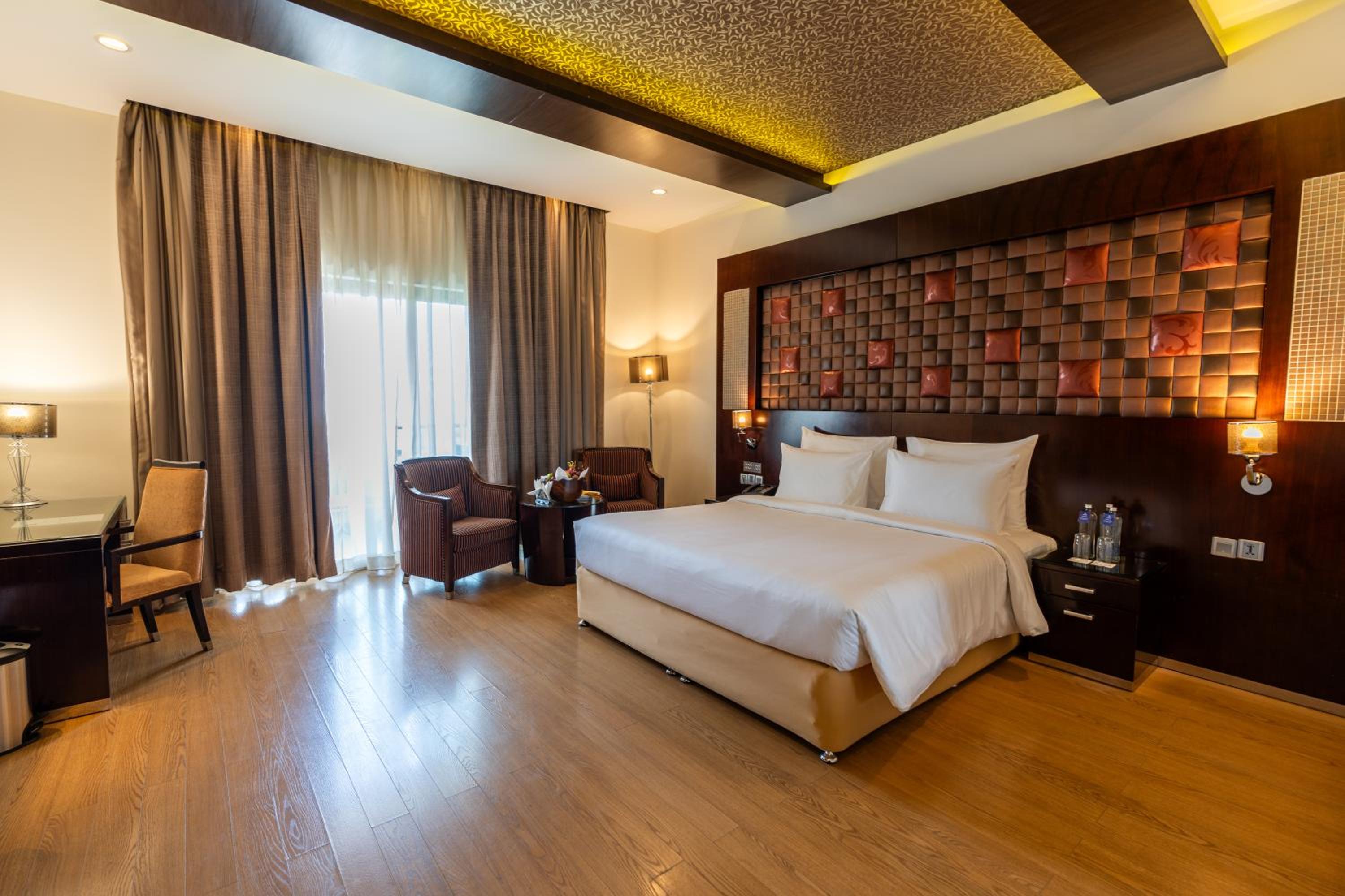 Deluxe Room with 15% Discount on Food and Soft Beverage and Spa - Photo 1