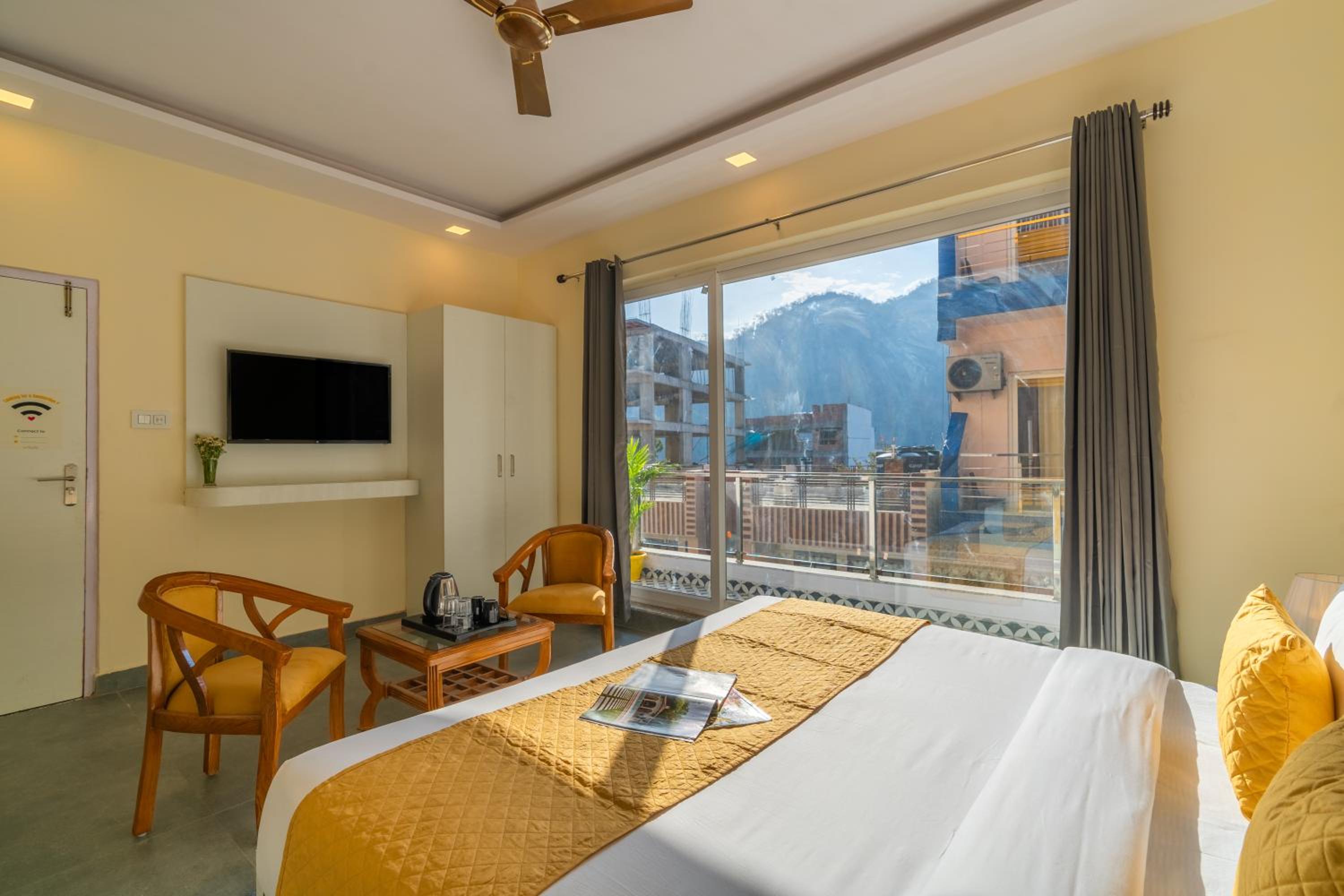 Deluxe Double Room with Balcony