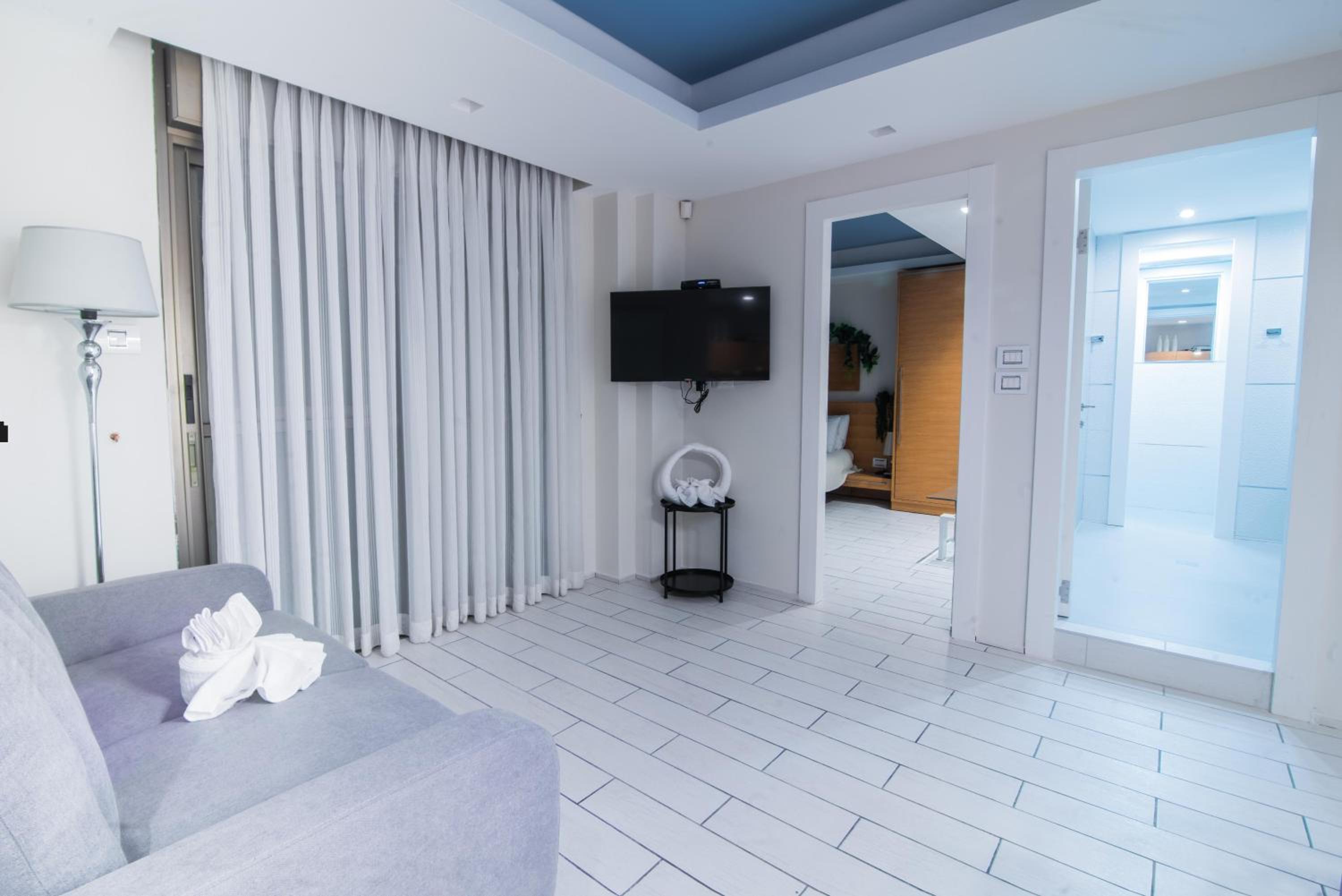 Family Garden Apartment
