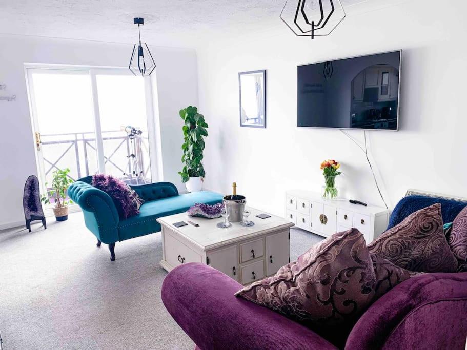 Two-Bedroom Apartment photo 1