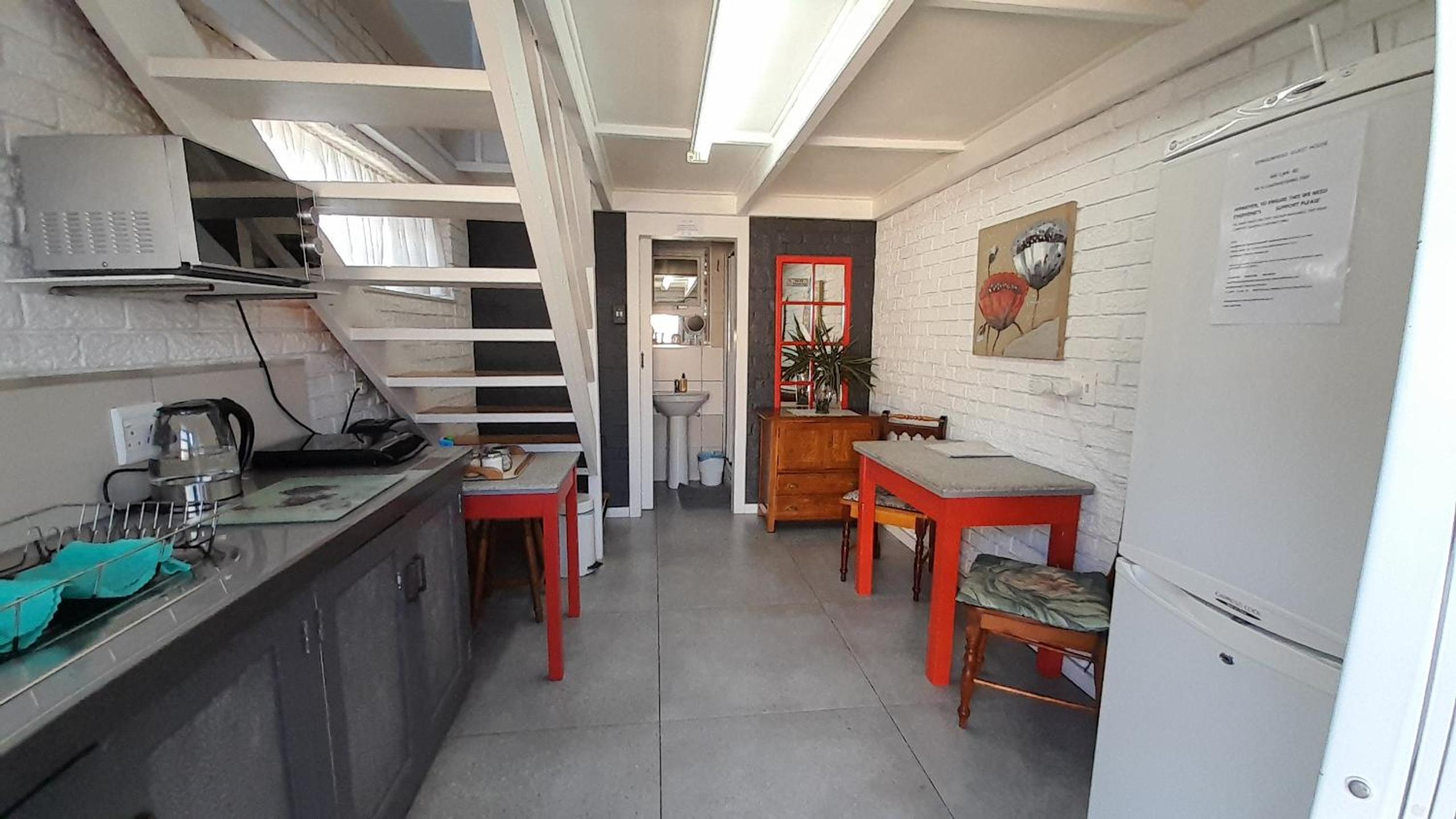 Studio - Split Level photo 3