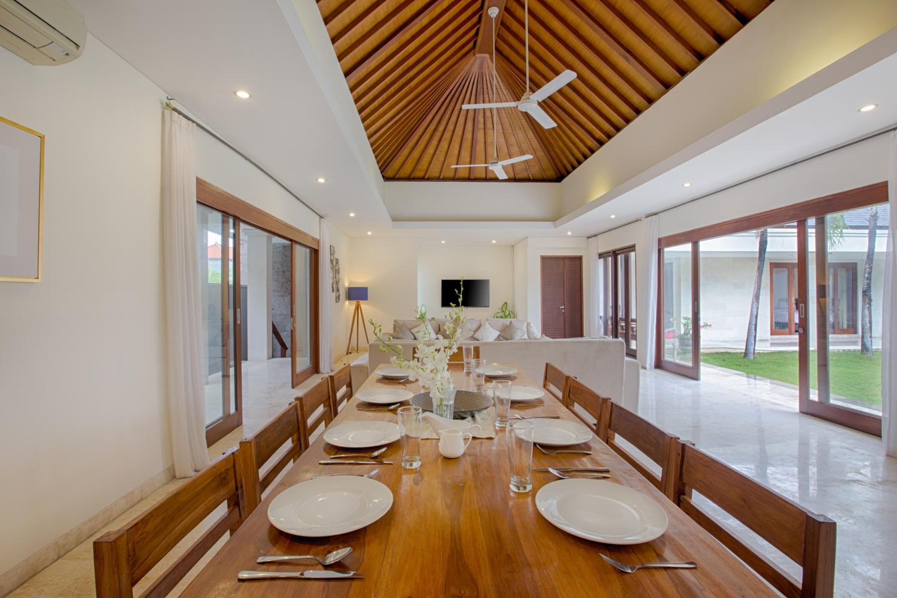 Villa with Garden View - Photo 6