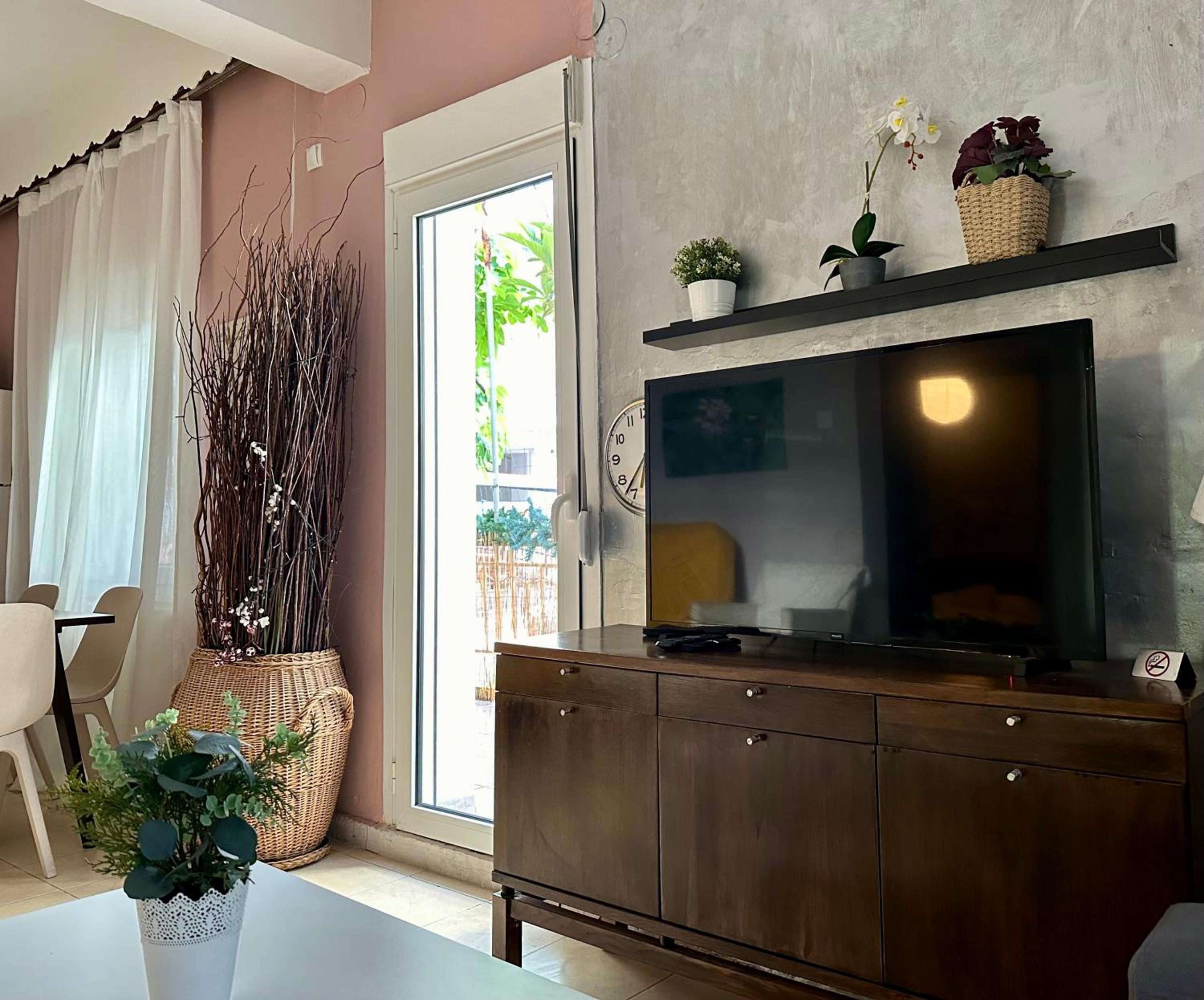 Villa with Garden View - Photo 43