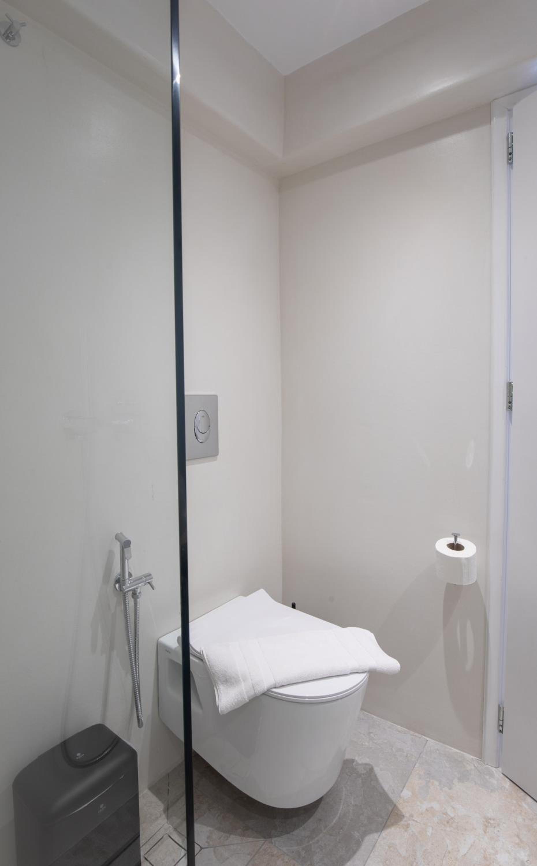 Double Room with Patio - Photo 6