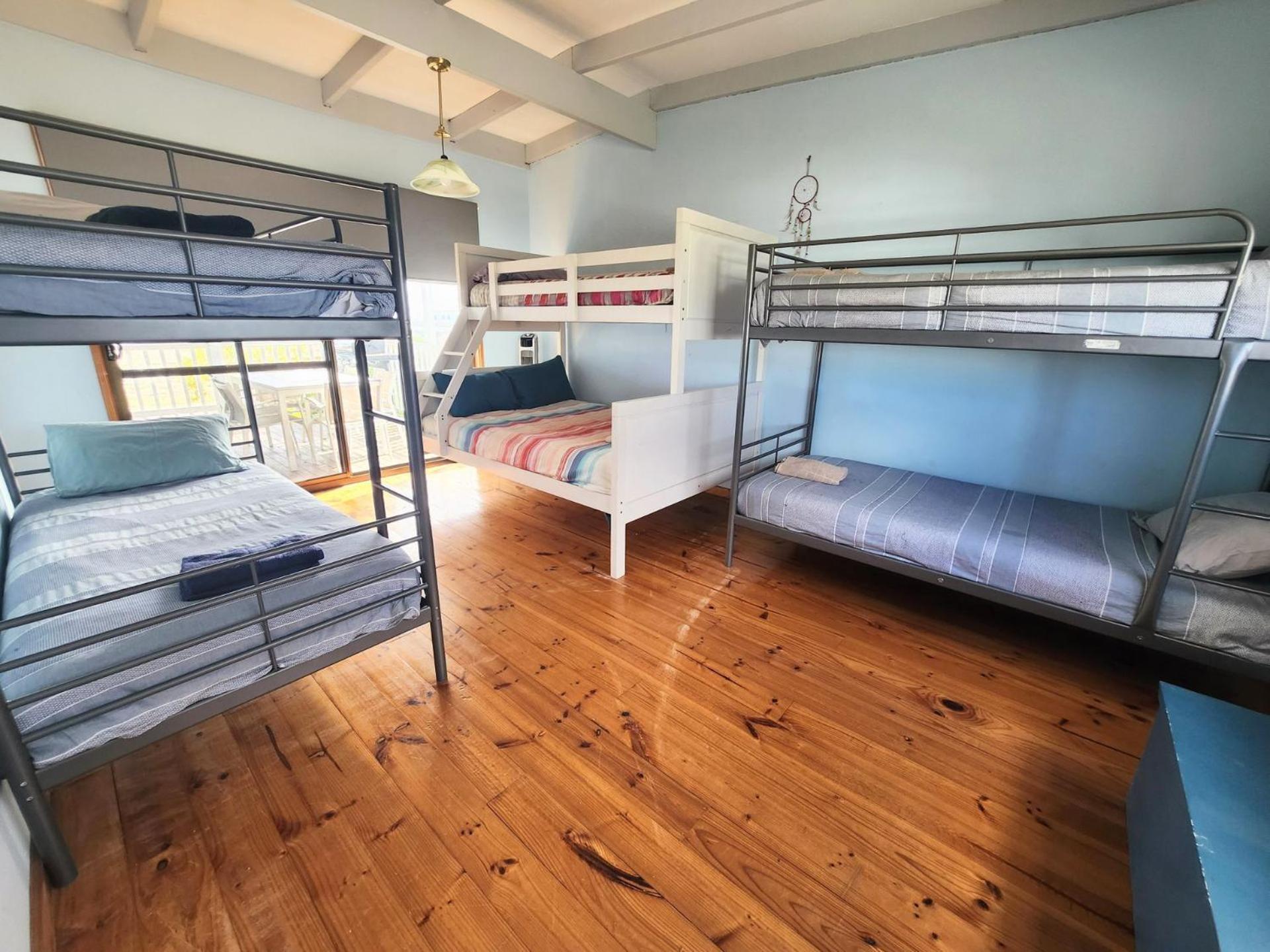 Four-Bedroom House photo 2