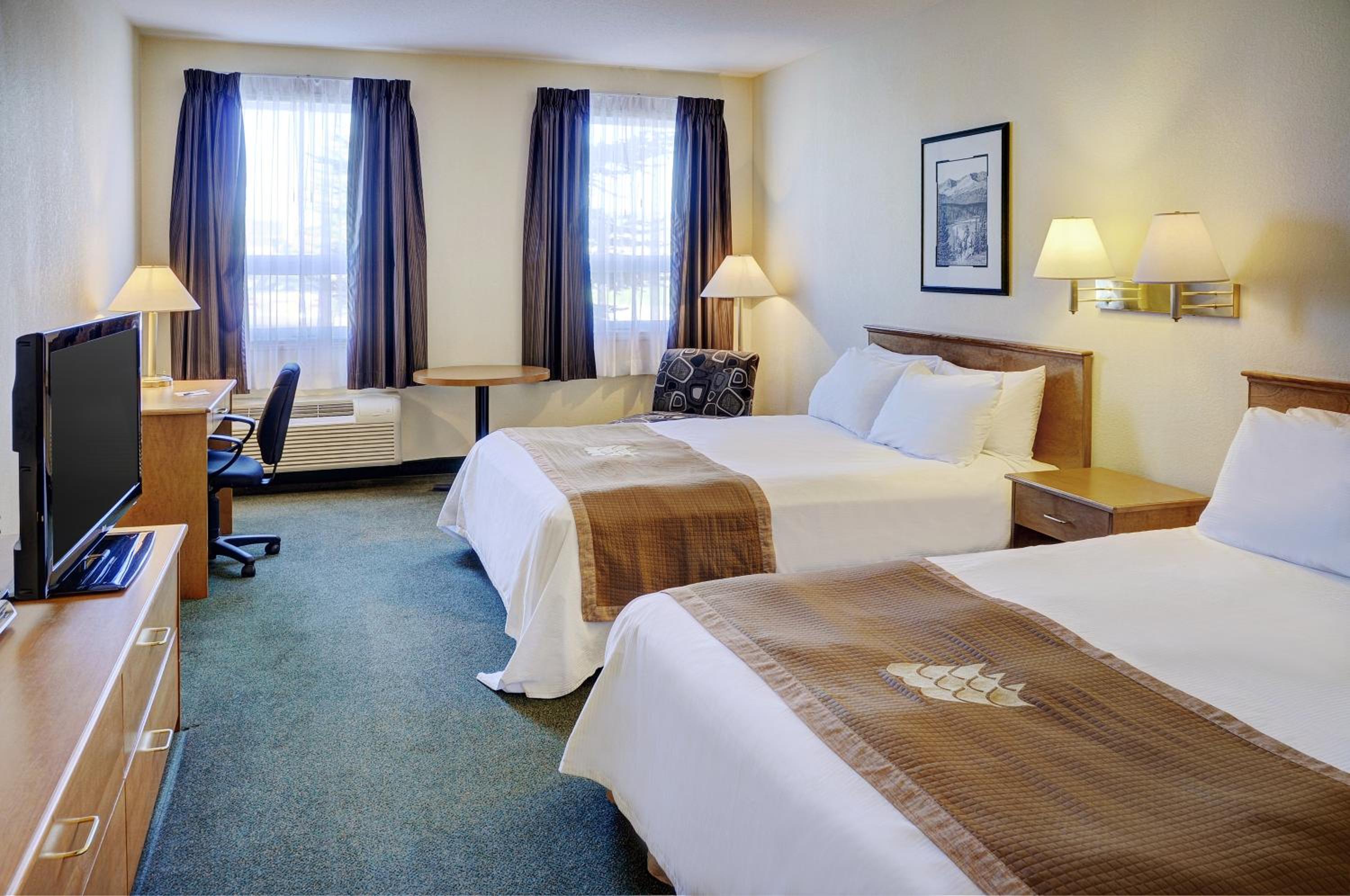 Queen Room photo 2