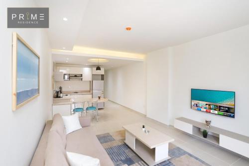 Apartment with Pool View  - Photo 1
