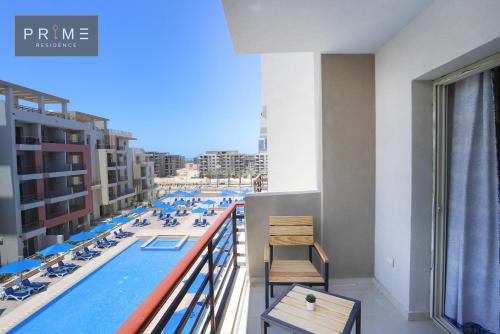 Apartment with Pool View  - Photo 2