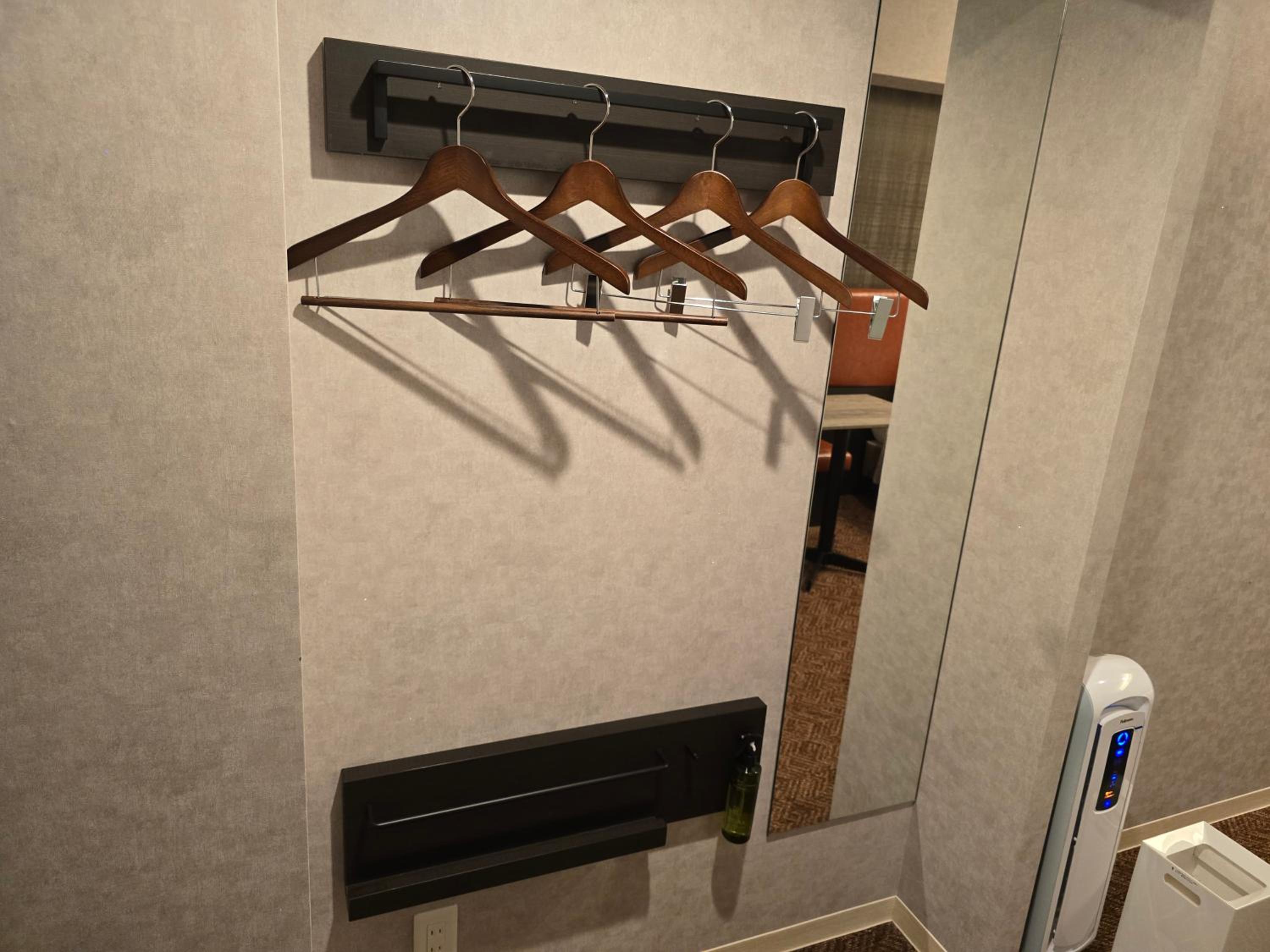 Twin Room - Photo 5
