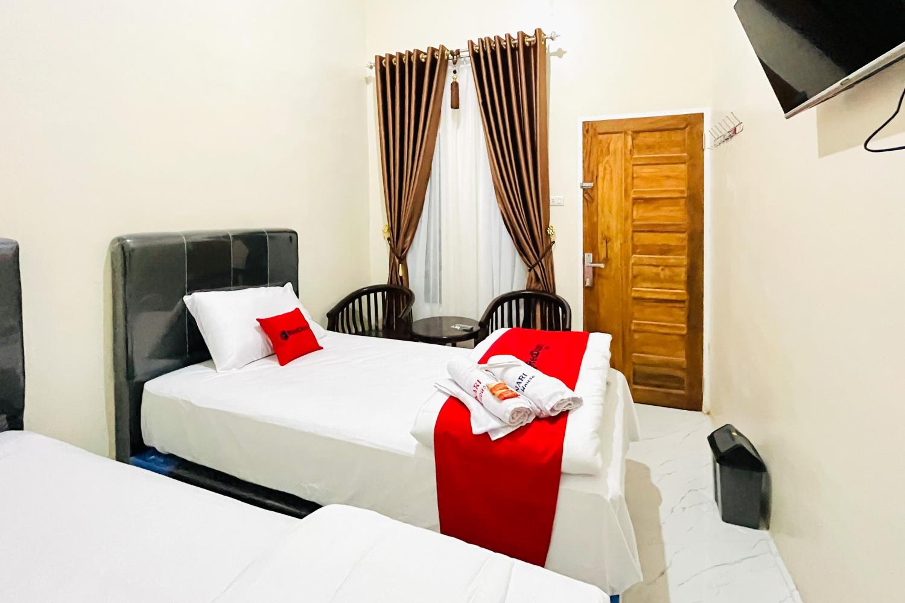 Deluxe Twin Room - Photo 5