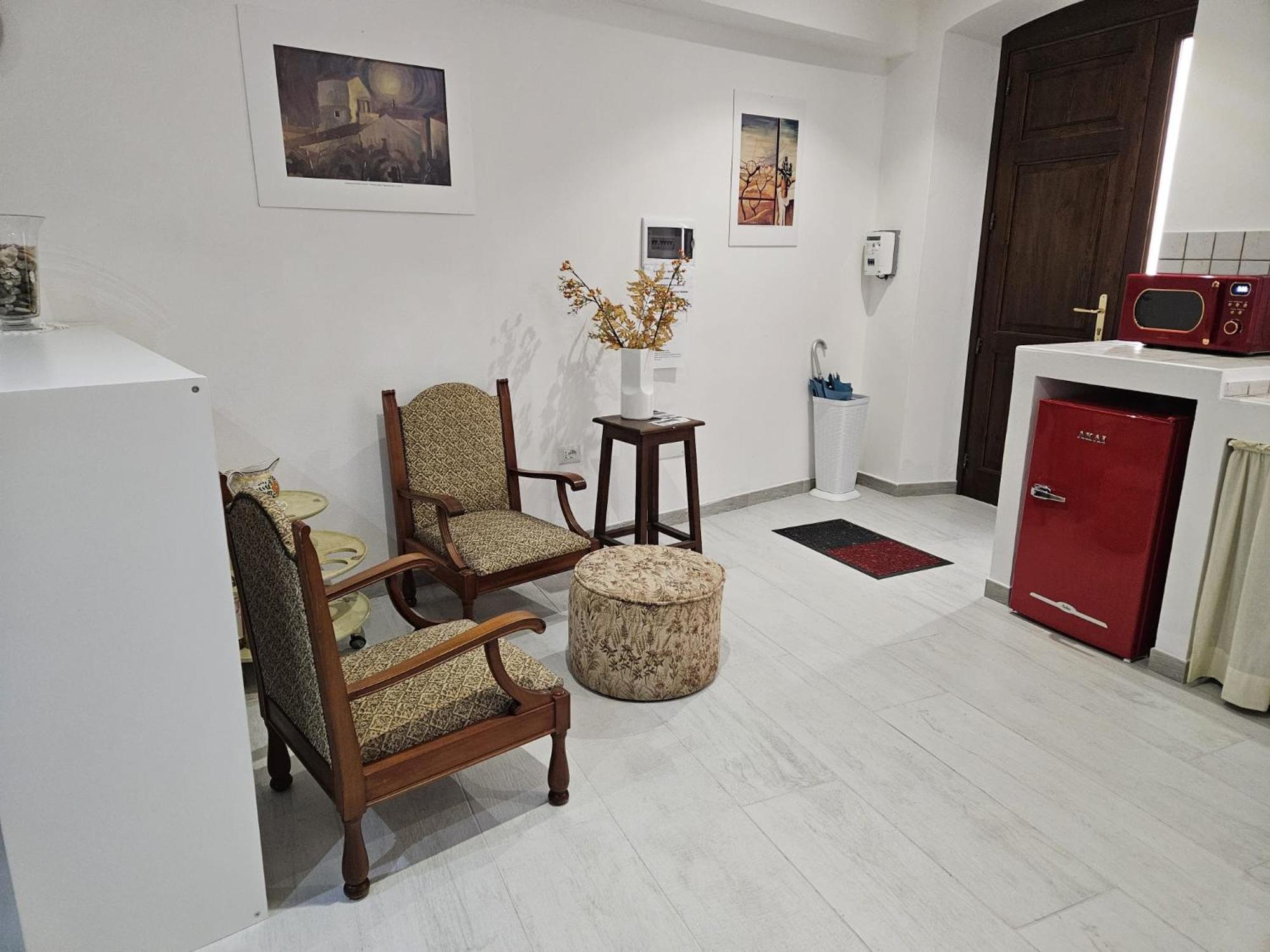 One-Bedroom House photo 3