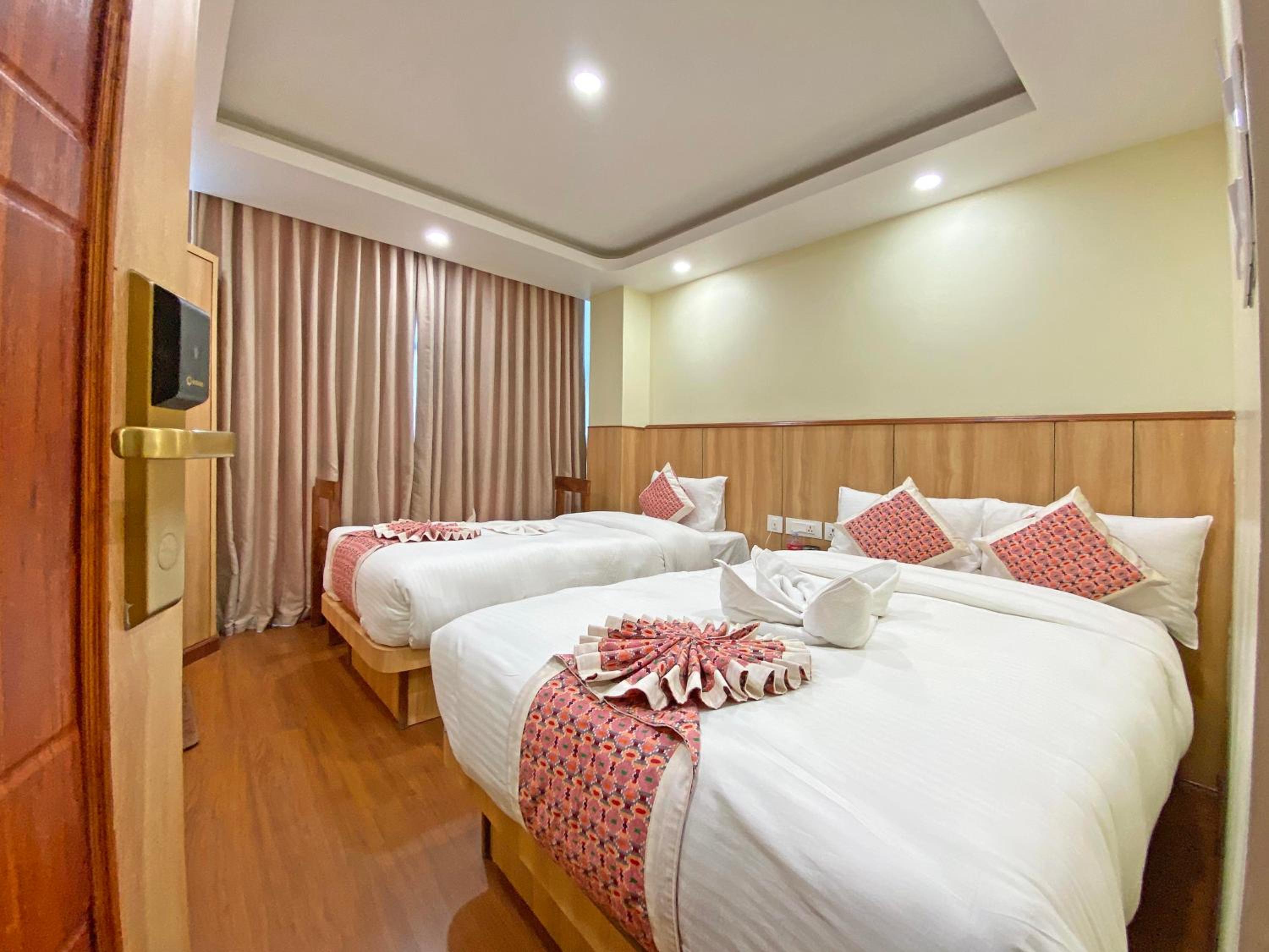 Deluxe Twin Room