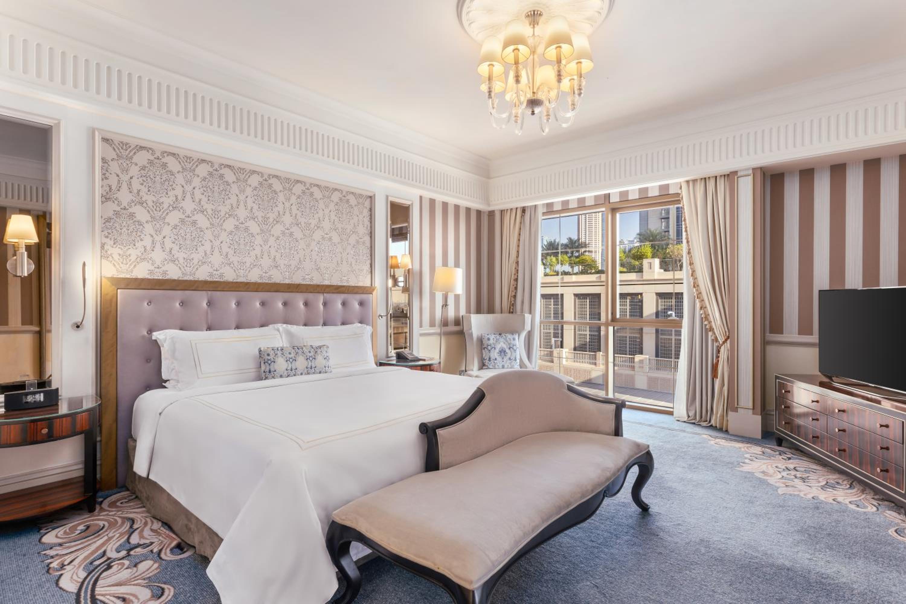 Empire Suite