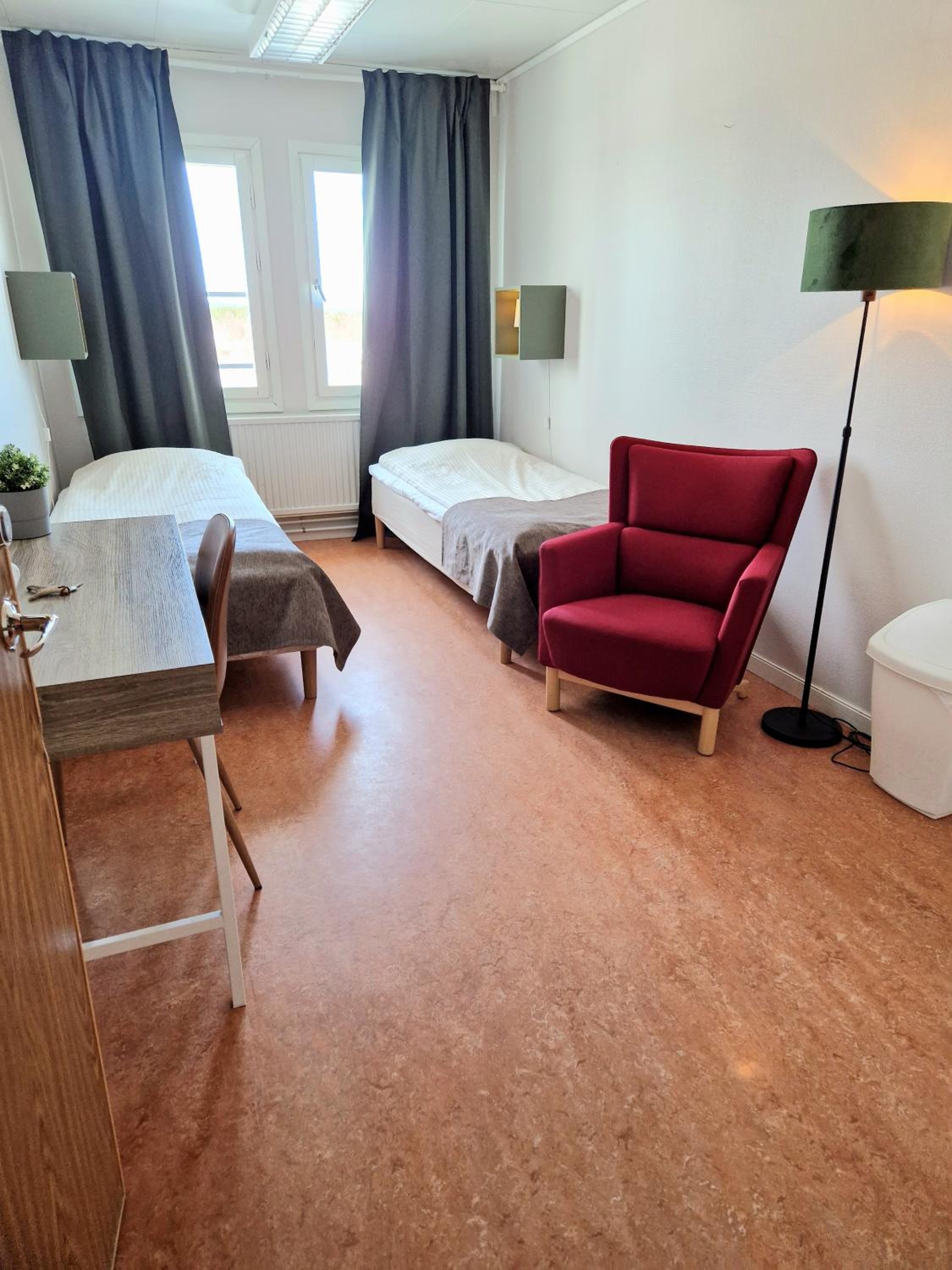 Double or Twin Room with Private Bathroom photo 2