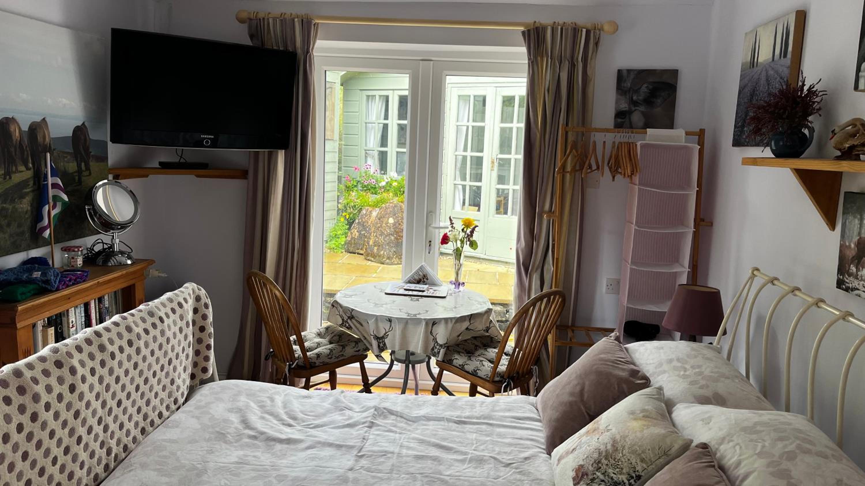 Large Double Room photo 3