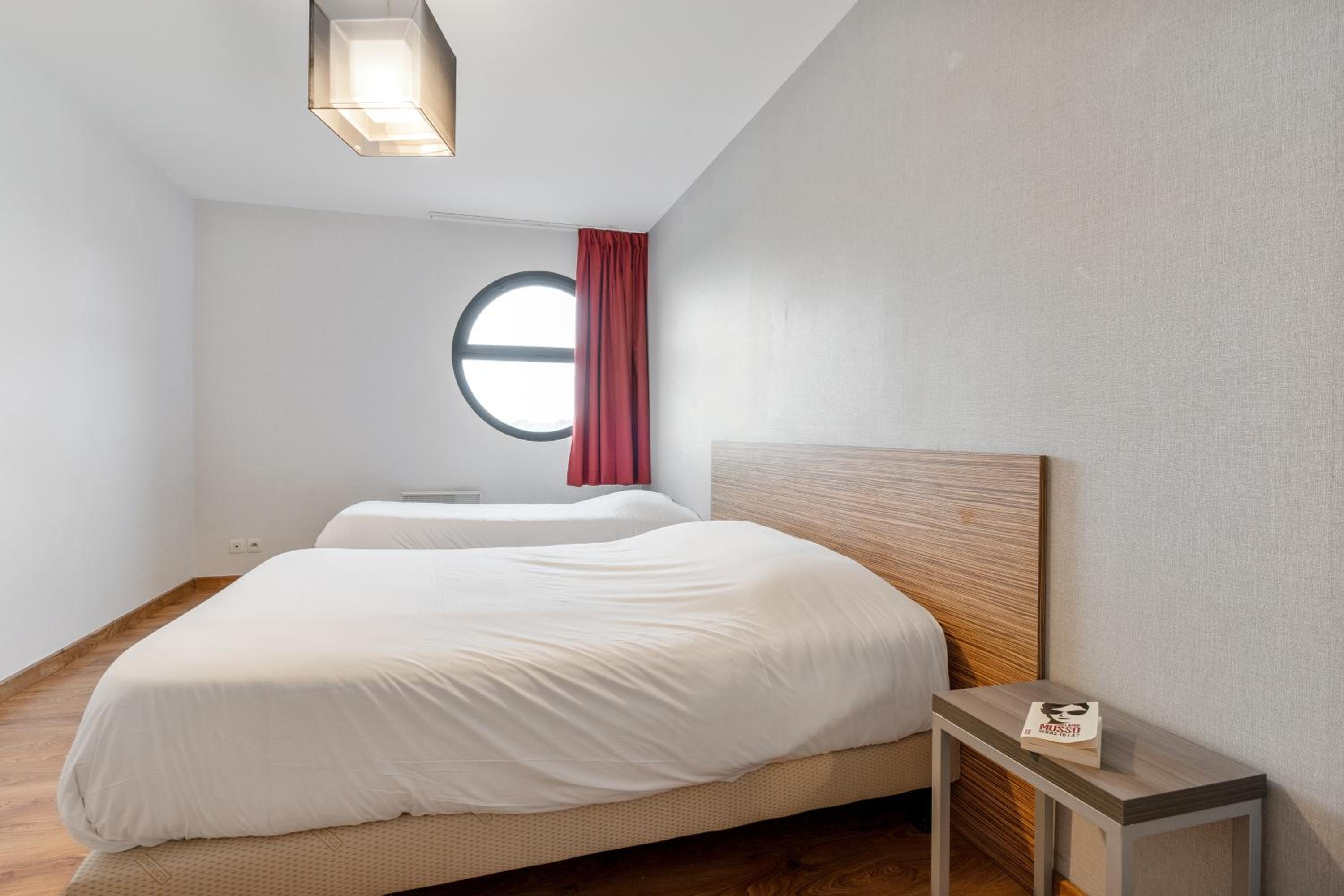 Two-Bedroom Apartment - Photo 4