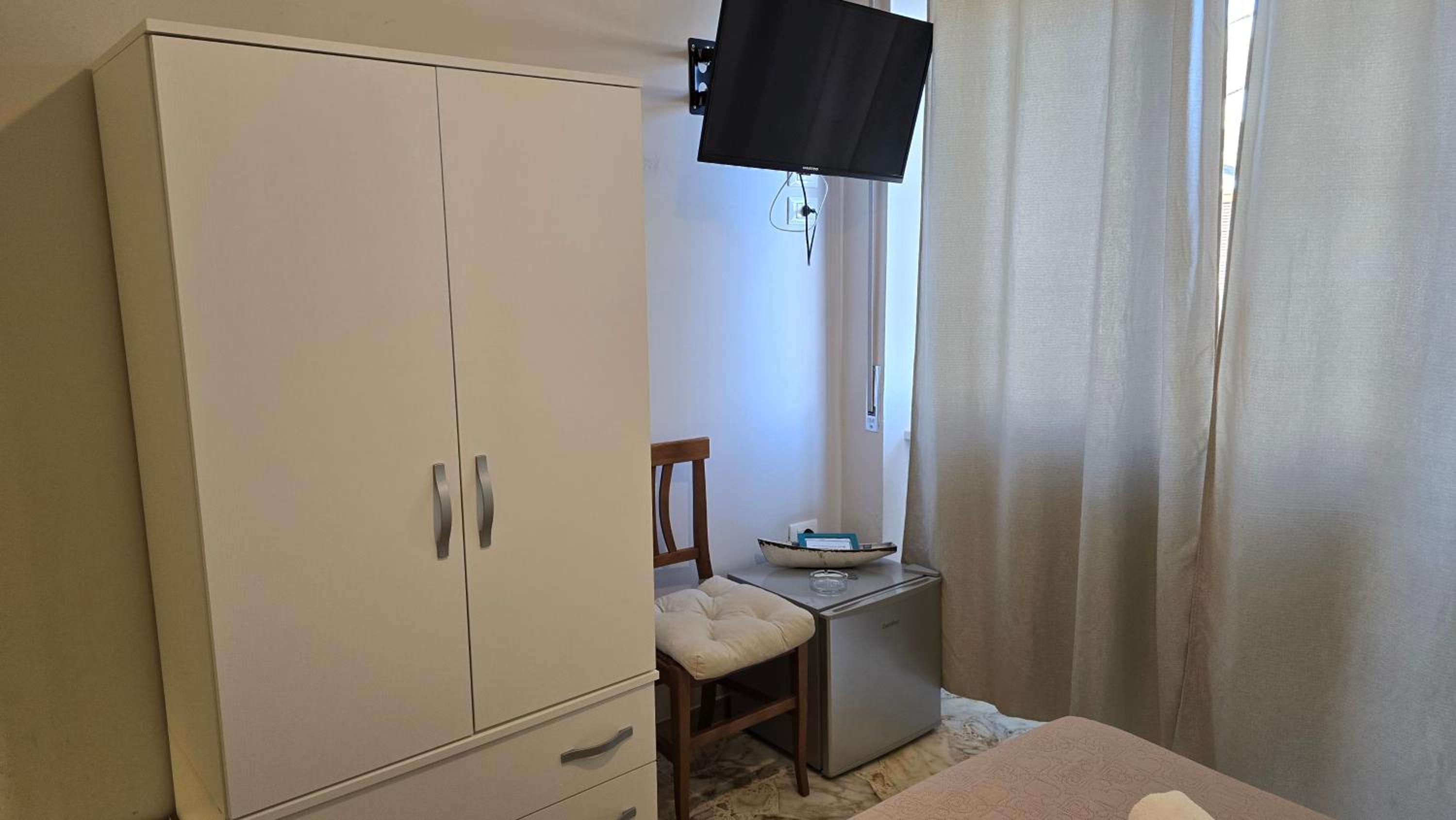 Double Room with Balcony and Sea View photo 2