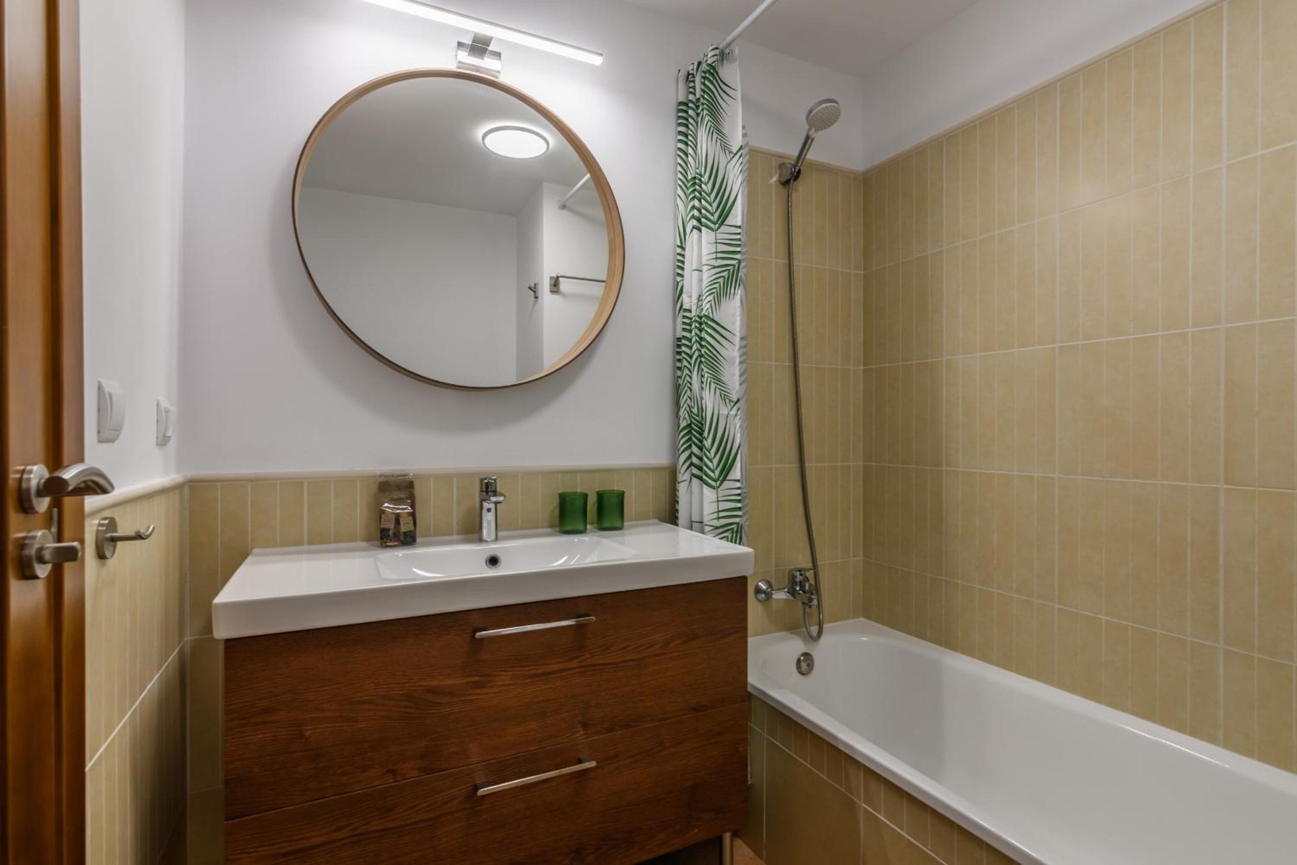 Two-Bedroom Apartment with Sea View photo 2